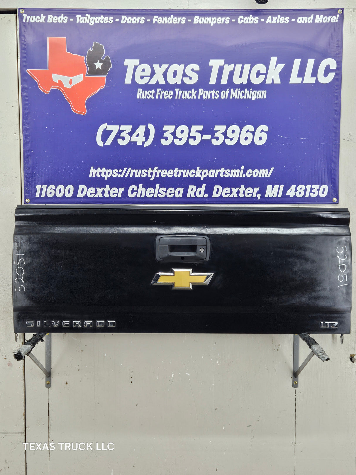 2014-2019 Chevrolet Silverado / GMC Sierra 1500 2500 3500 HD Tailgate