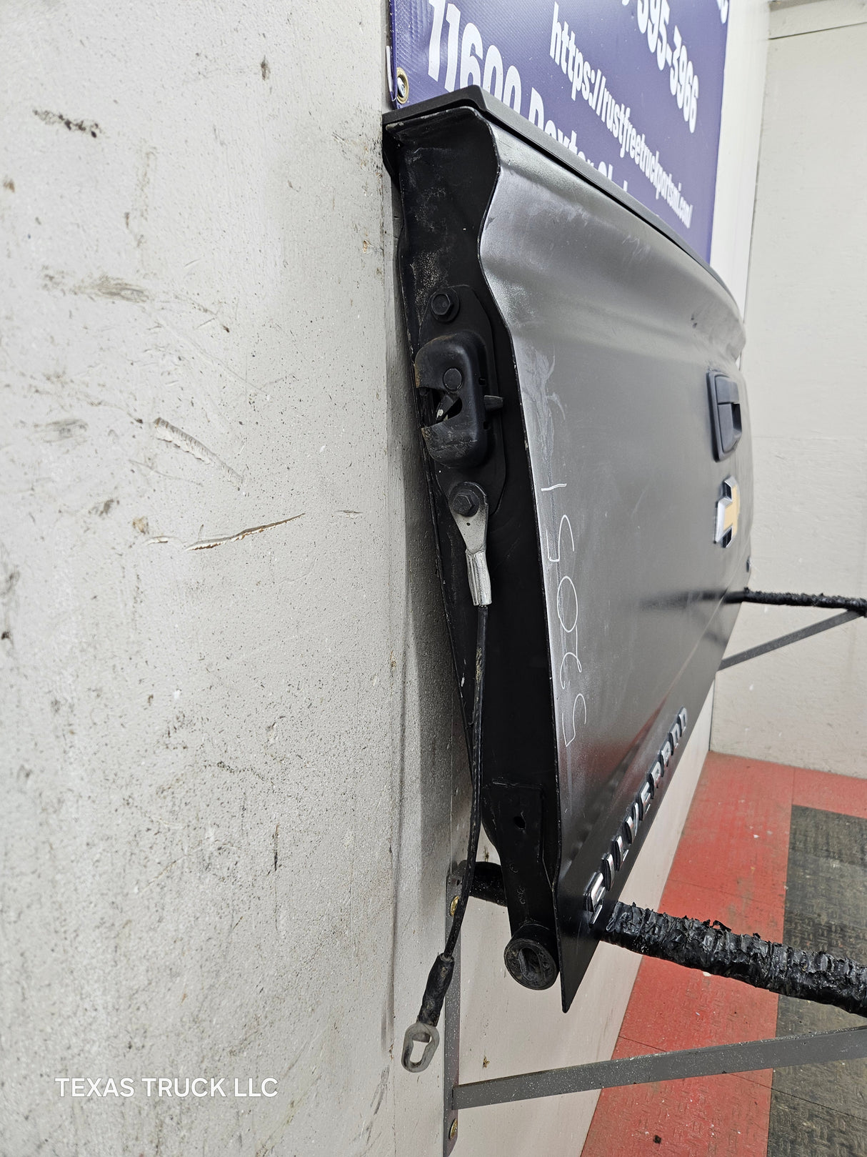 2014-2019 Chevrolet Silverado / GMC Sierra 1500 2500 3500 HD Tailgate