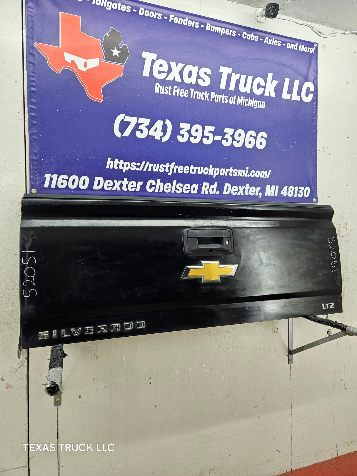 2014-2019 Chevrolet Silverado / GMC Sierra 1500 2500 3500 HD Tailgate