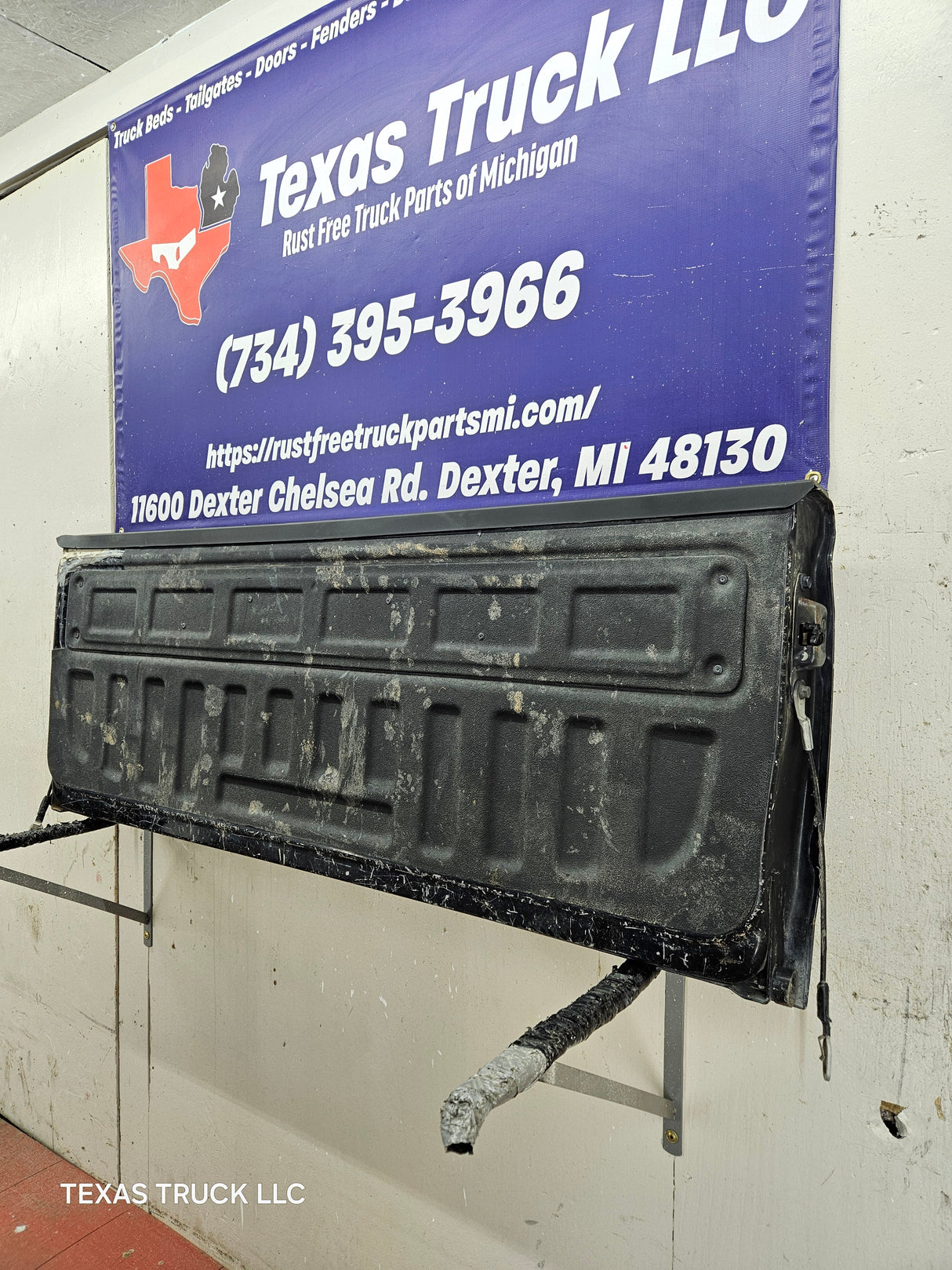 2014-2019 Chevrolet Silverado / GMC Sierra 1500 2500 3500 HD Tailgate