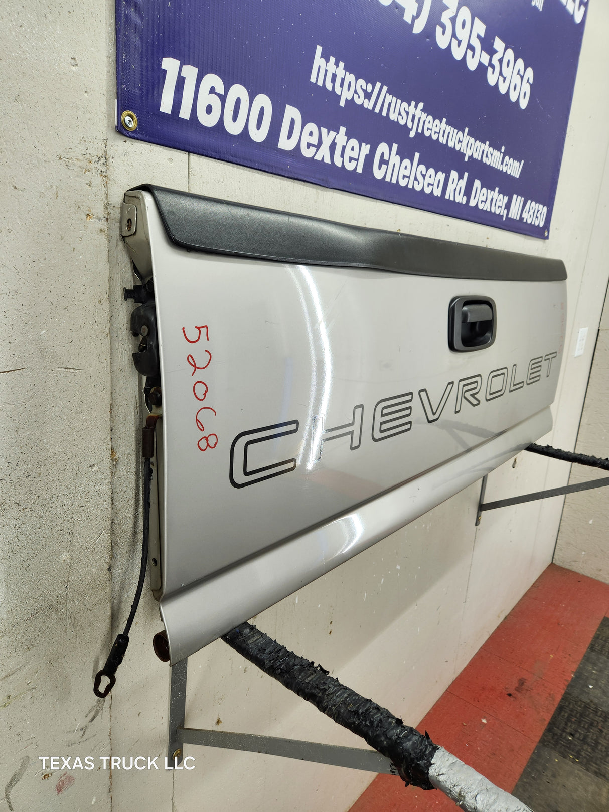 1999-2007 Chevrolet Silverado / GMC Sierra 1500 2500 3500 Tailgate - Pewter