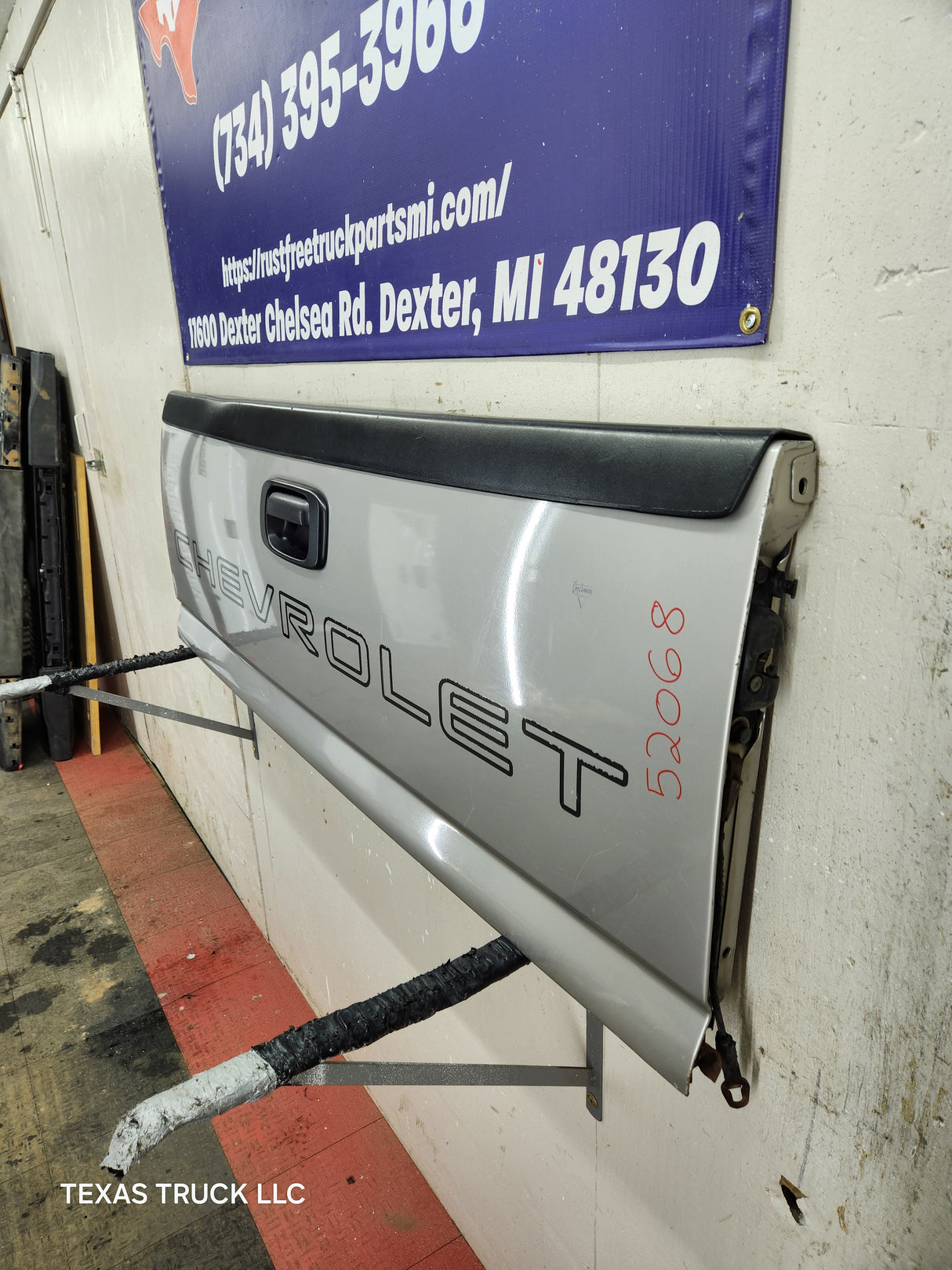 1999-2007 Chevrolet Silverado / GMC Sierra 1500 2500 3500 Tailgate - Pewter