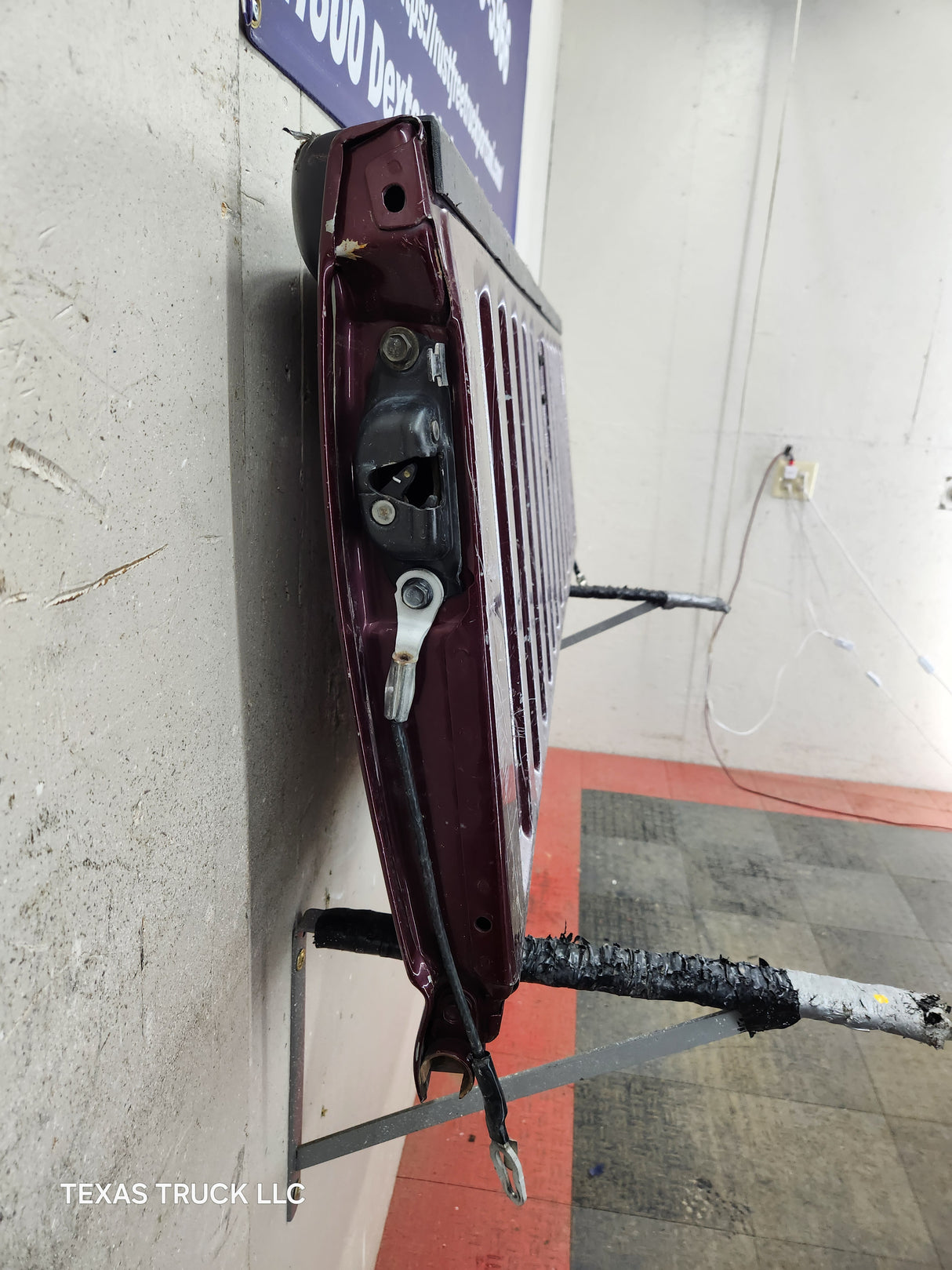 1999-2007 Chevrolet Silverado / GMC Sierra 1500 2500 3500 Tailgate