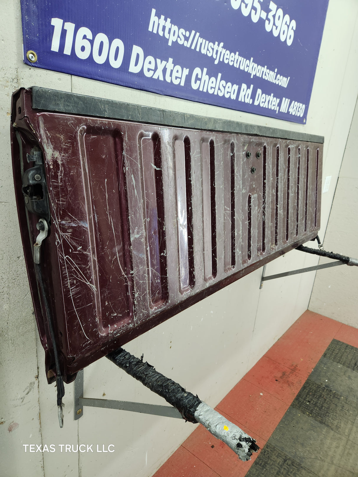 1999-2007 Chevrolet Silverado / GMC Sierra 1500 2500 3500 Tailgate