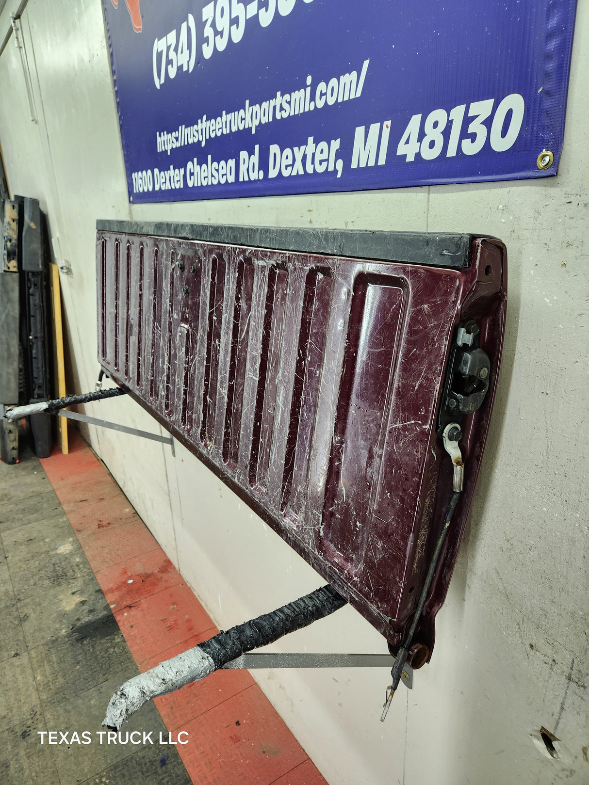 1999-2007 Chevrolet Silverado / GMC Sierra 1500 2500 3500 Tailgate