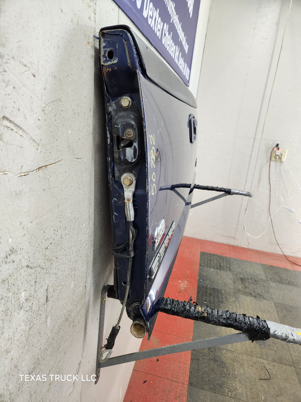 1999-2007 Chevrolet Silverado / GMC Sierra 1500 2500 3500 Tailgate