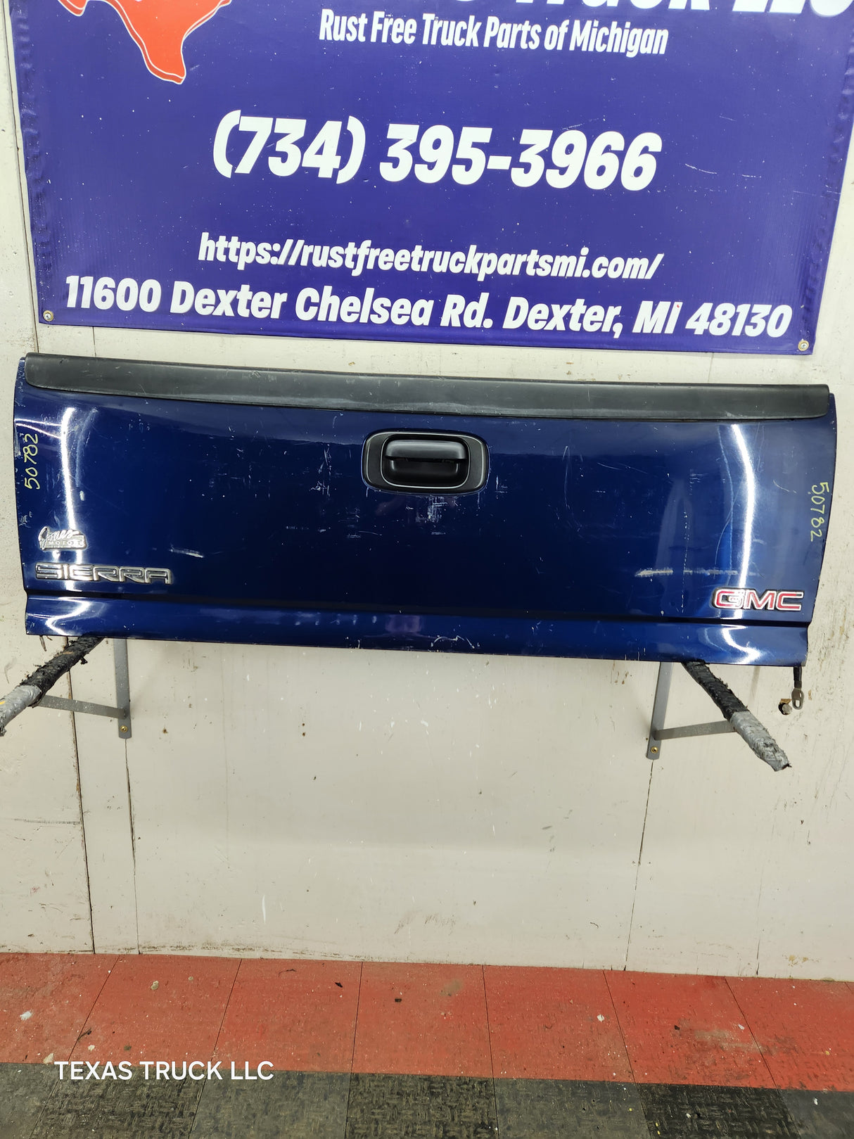 1999-2007 Chevrolet Silverado / GMC Sierra 1500 2500 3500 Tailgate