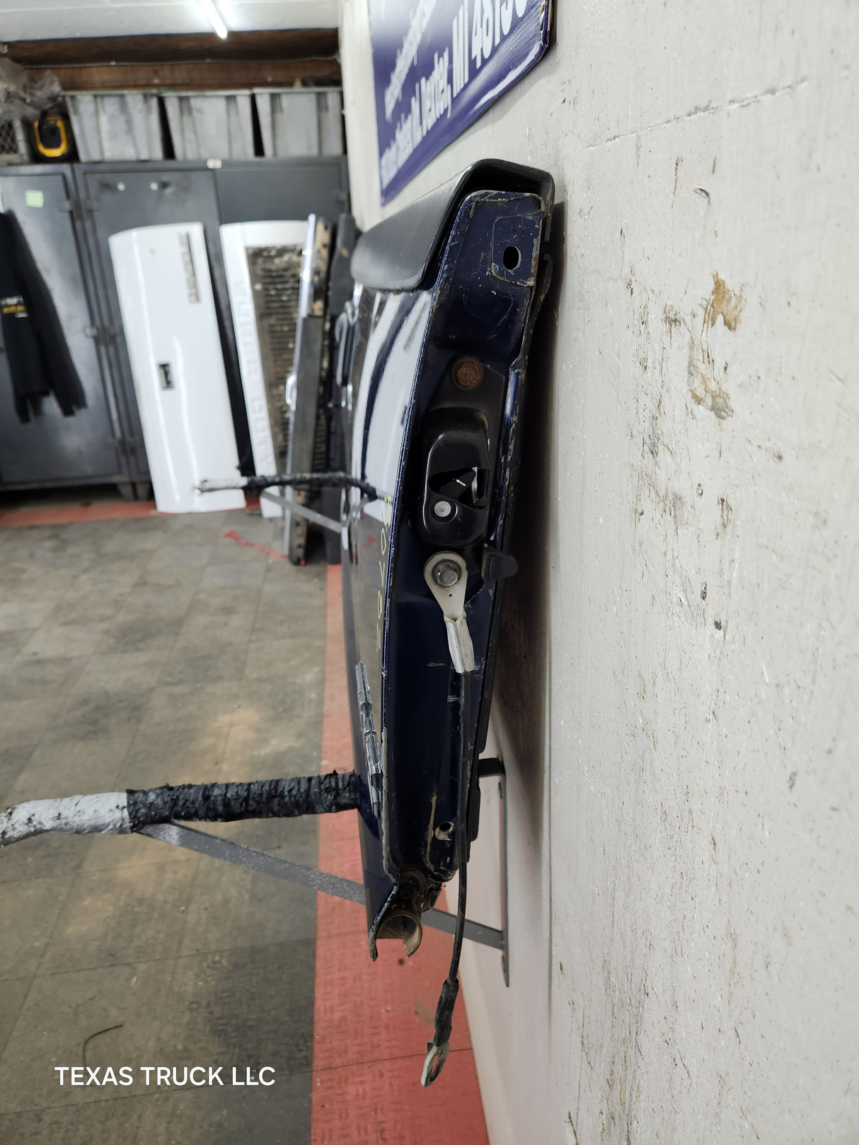 1999-2007 Chevrolet Silverado / GMC Sierra 1500 2500 3500 Tailgate