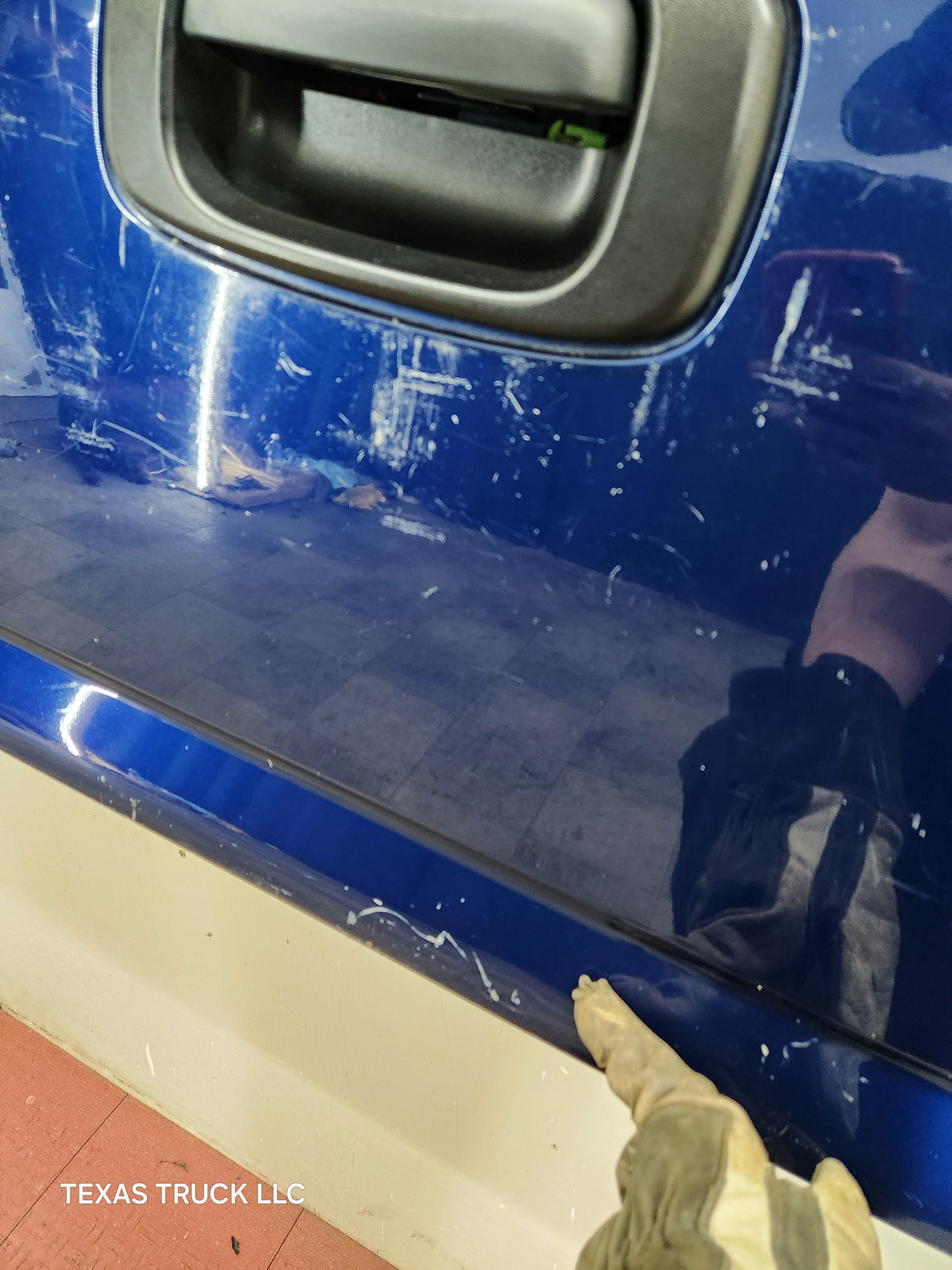 1999-2007 Chevrolet Silverado / GMC Sierra 1500 2500 3500 Tailgate