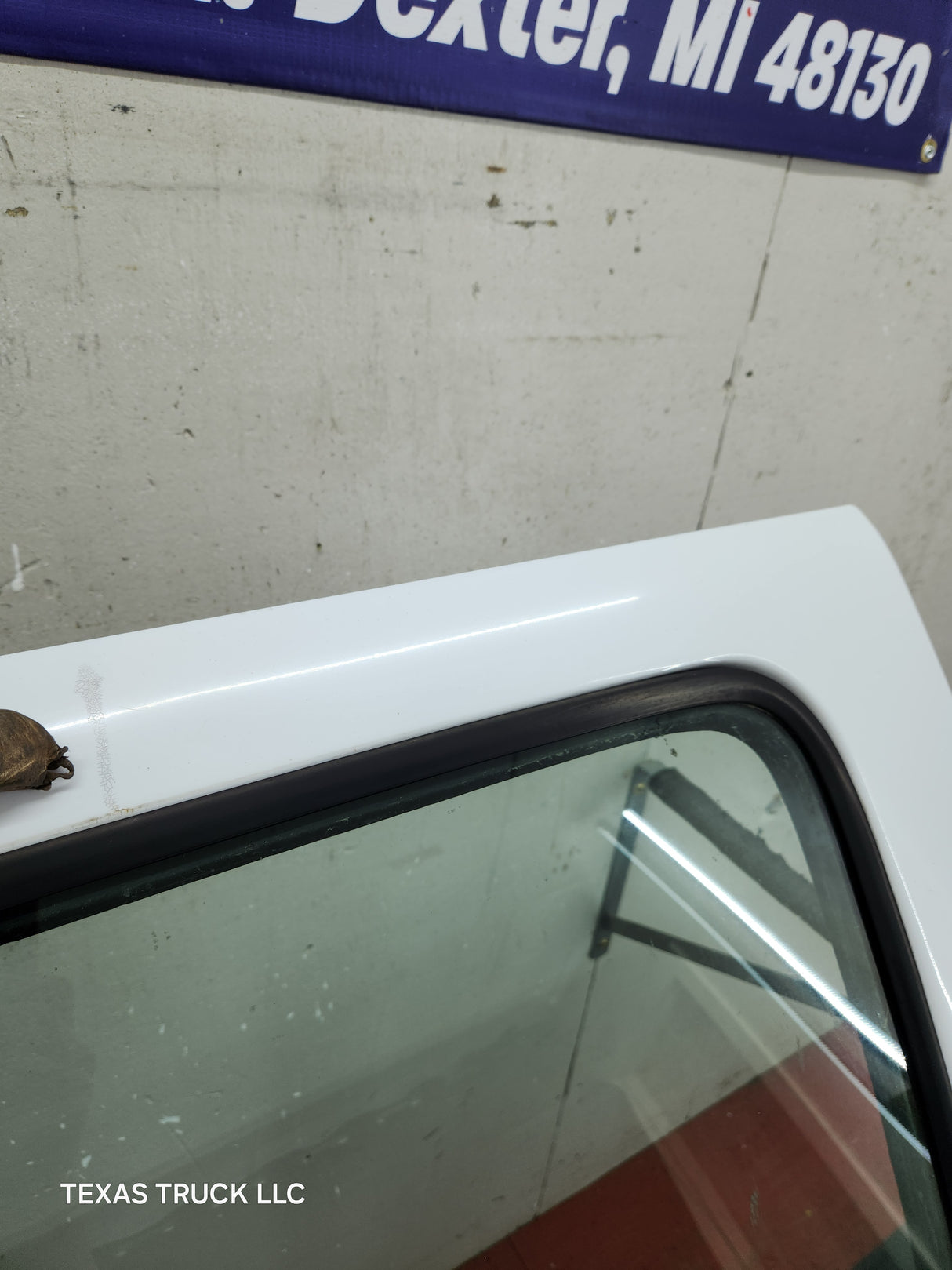 1999-2011 Ford Super Duty F250 F350 F450 F550 RH Crew Cab Passenger Side Rear Door Oxford White