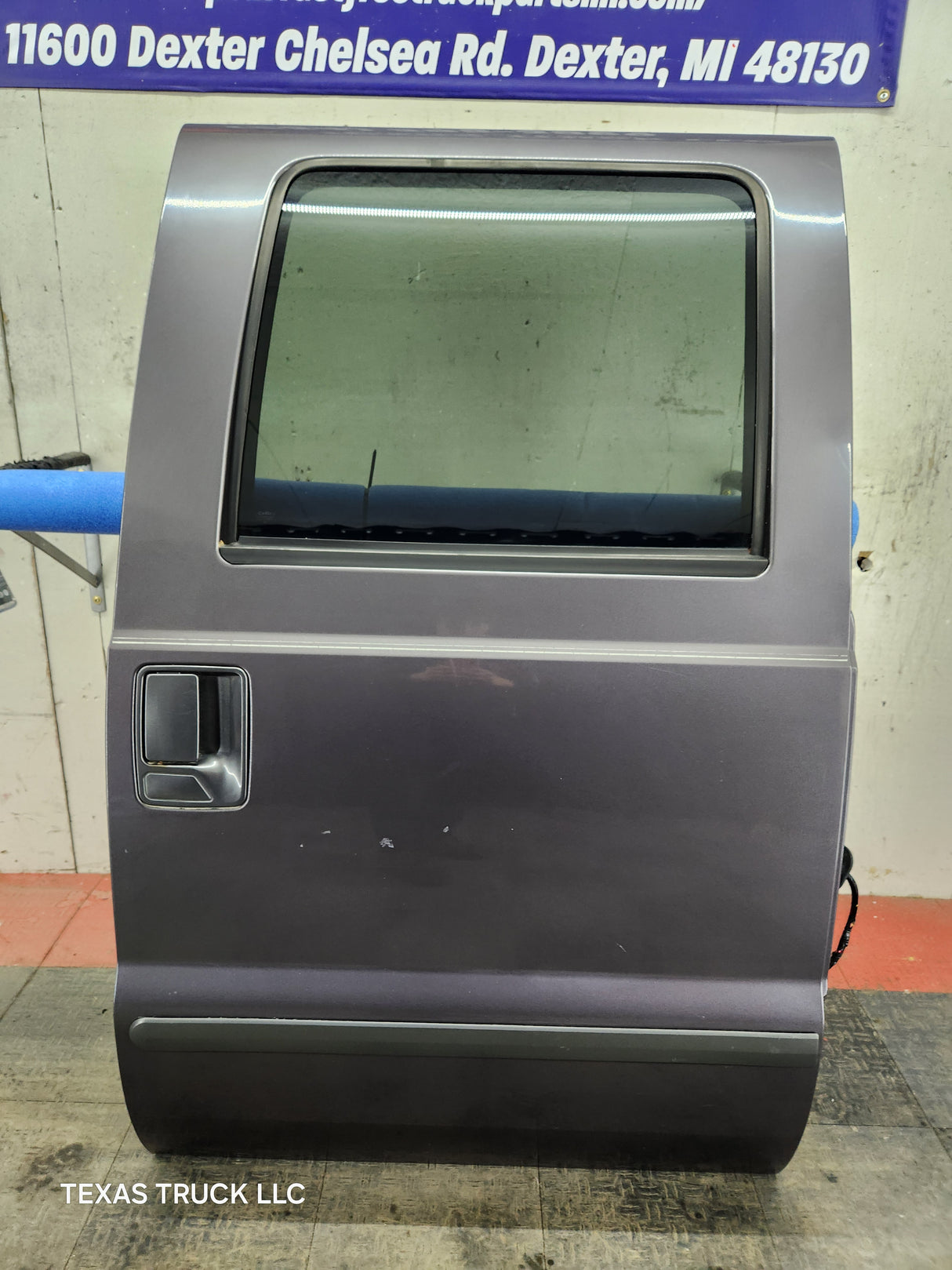 1999-2011 Ford Super Duty F250 F350 F450 F550 RH Crew Cab Passenger Side Rear Door Grey