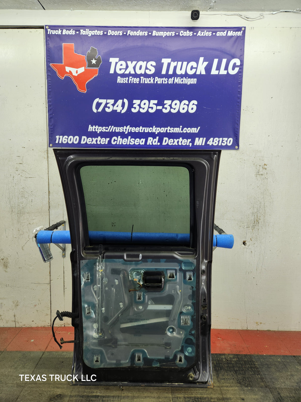 1999-2011 Ford Super Duty F250 F350 F450 F550 RH Crew Cab Passenger Side Rear Door Grey