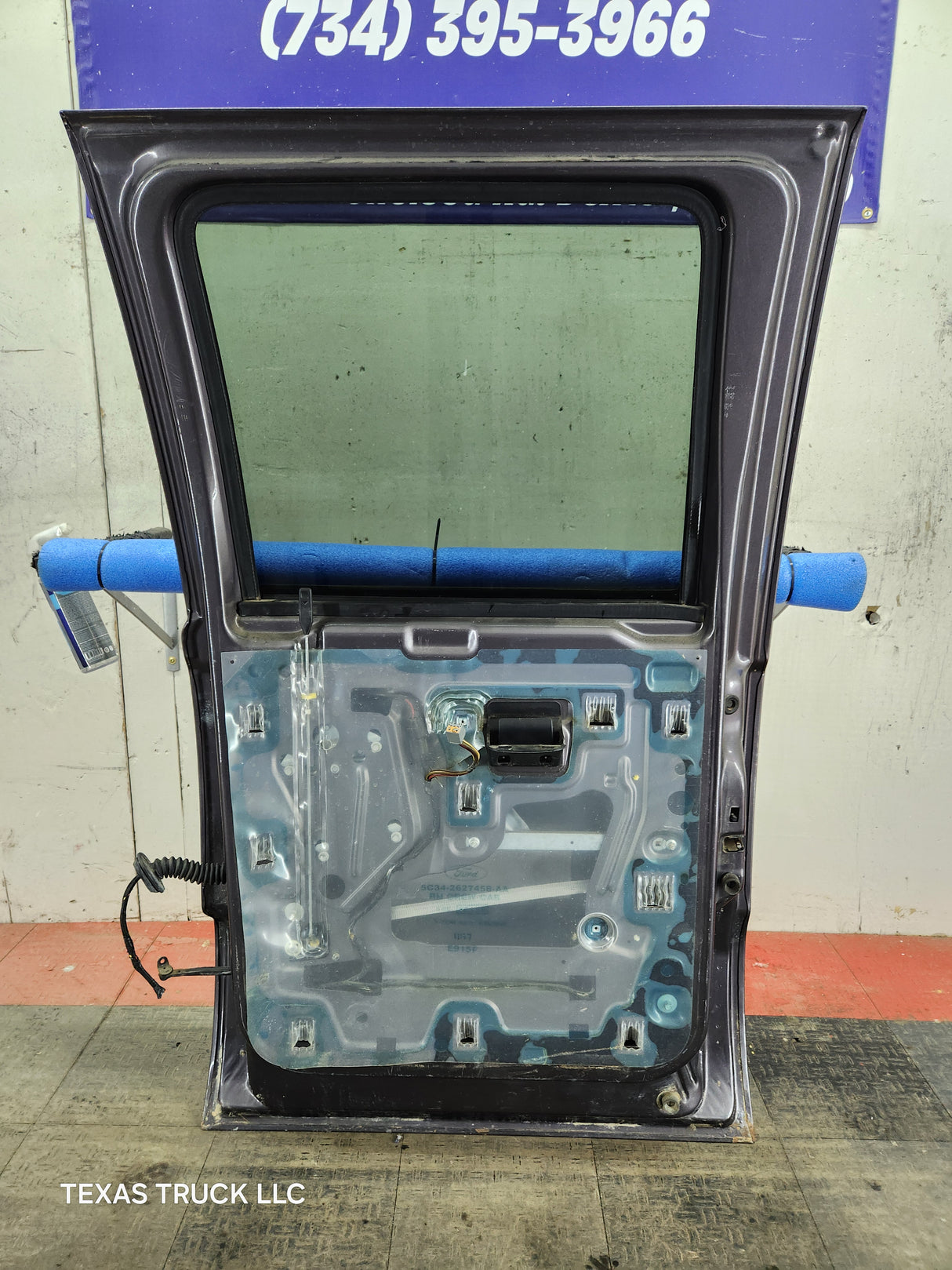 1999-2011 Ford Super Duty F250 F350 F450 F550 RH Crew Cab Passenger Side Rear Door Grey