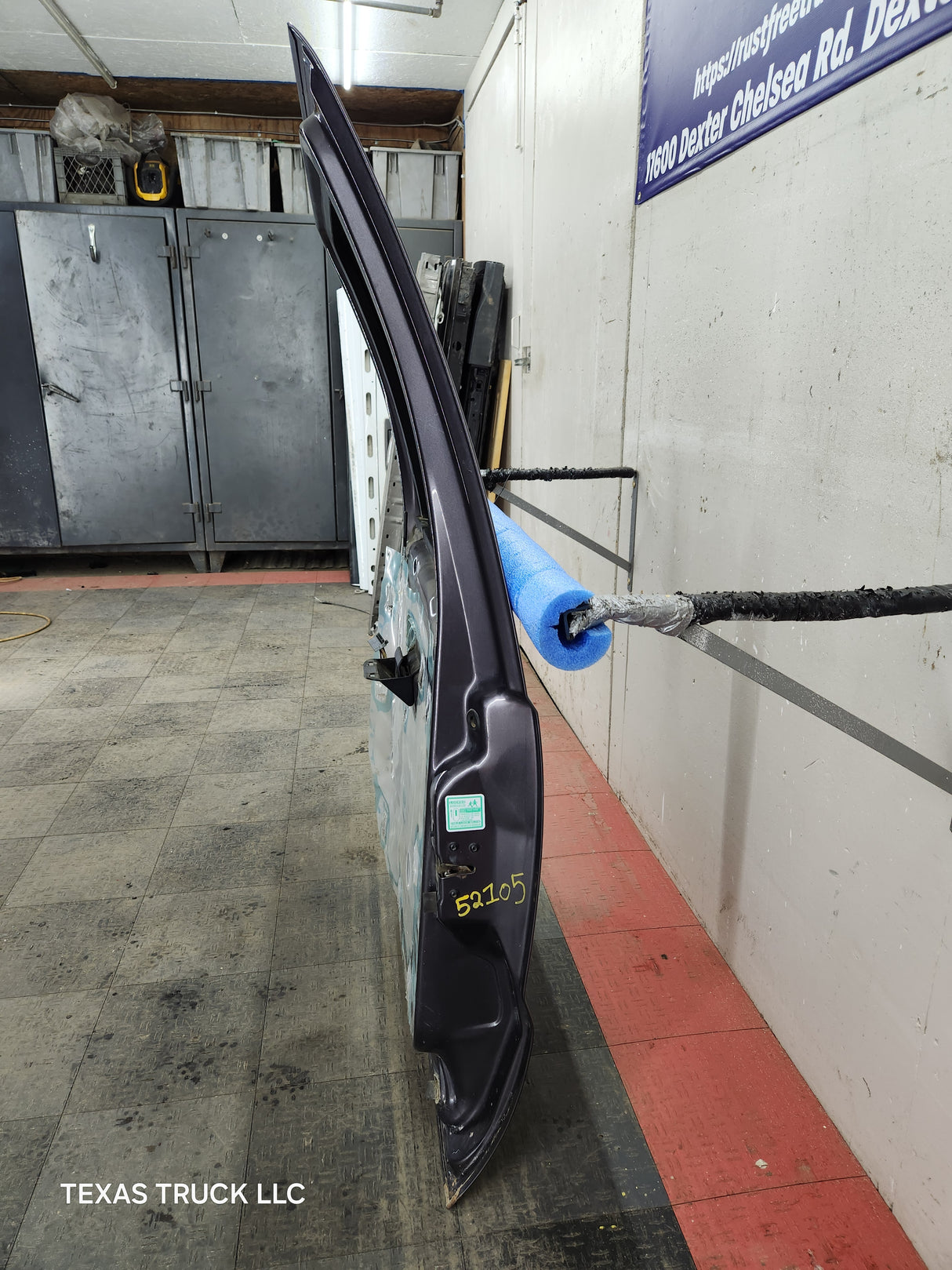 1999-2011 Ford Super Duty F250 F350 F450 F550 RH Crew Cab Passenger Side Rear Door Grey