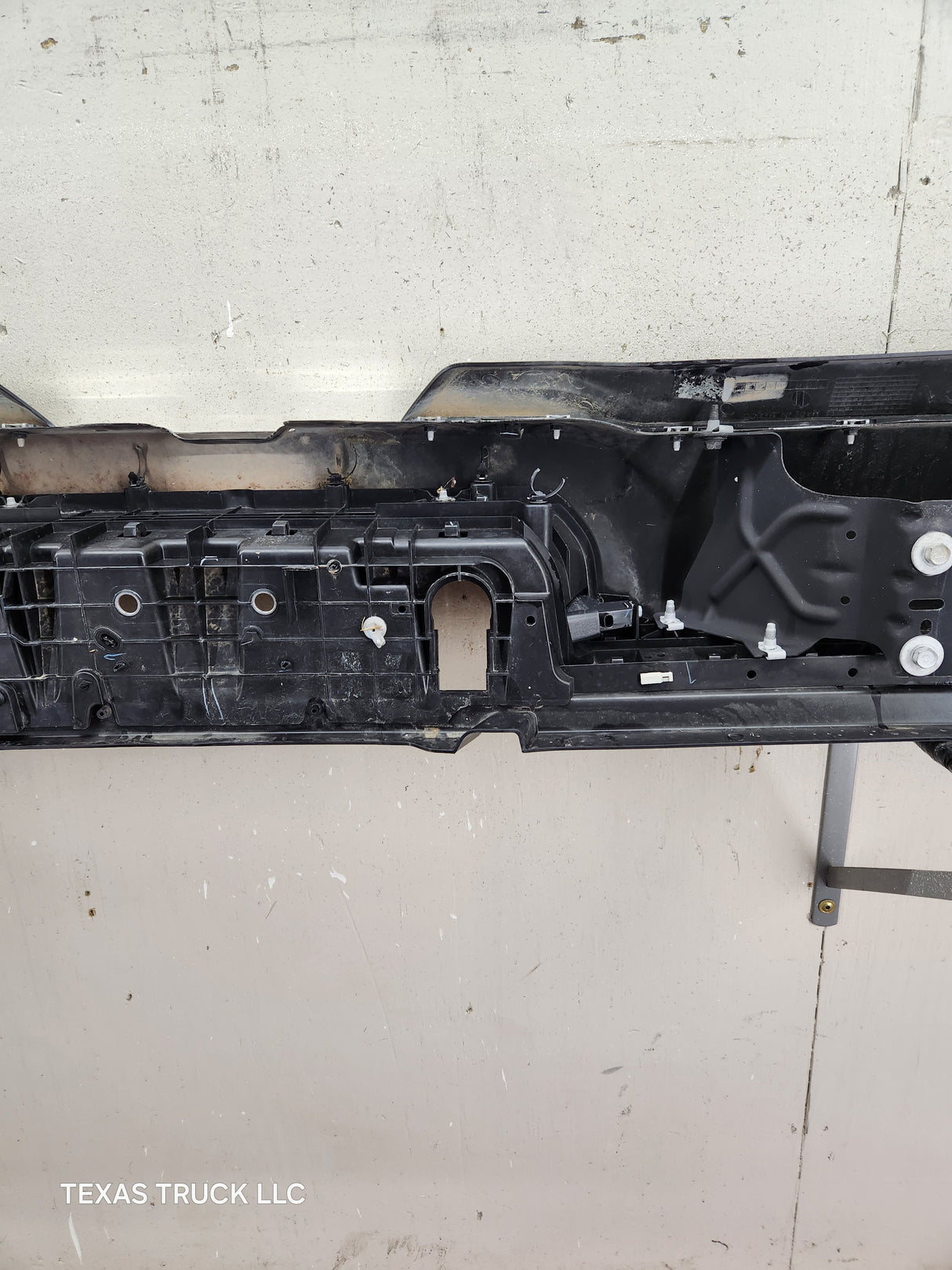 2019-2025 Dodge Ram 2500 3500 5th Gen Rear Bumper