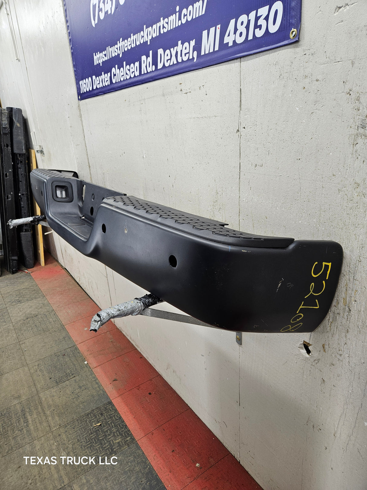 2009-2018 Dodge Ram 1500 2500 3500 4th Gen Rear Bumper