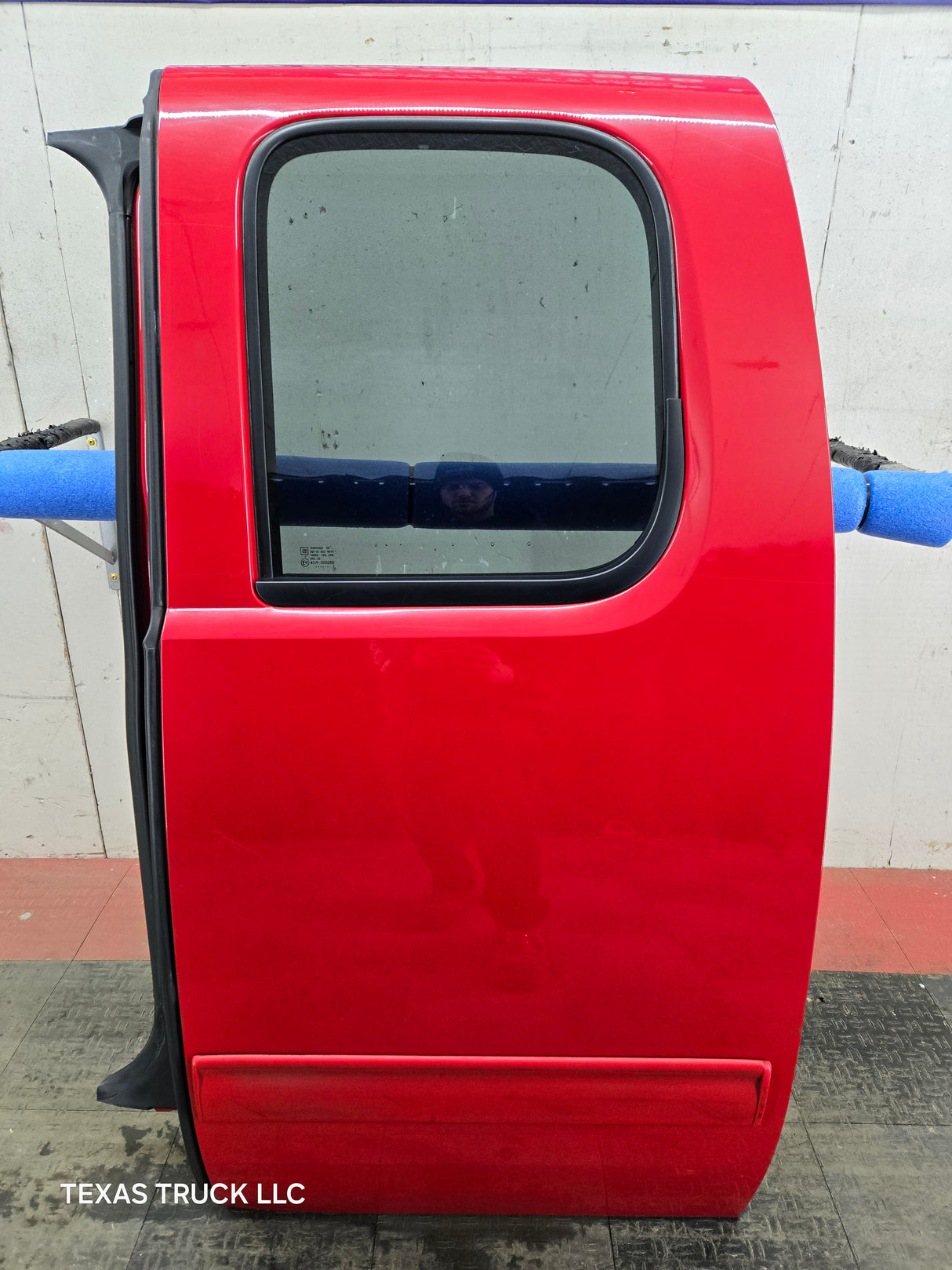 2007-2013 Chevrolet Silverado / GMC Sierra 1500 2500 3500 HD Extended Cab LH Rear Driver Side Door