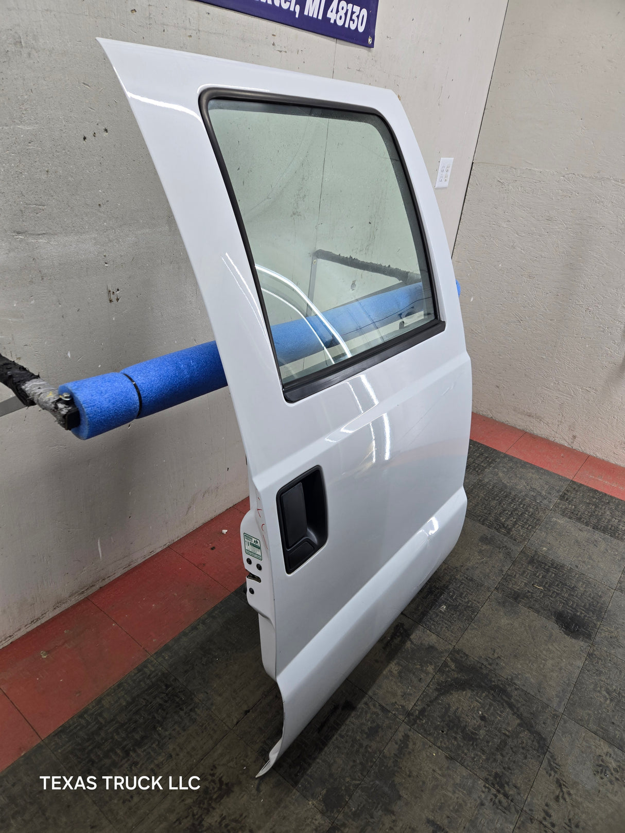 1999-2016 Ford Super Duty F250 F350 F450 F550 RH Crew Cab Passenger Side Rear Door