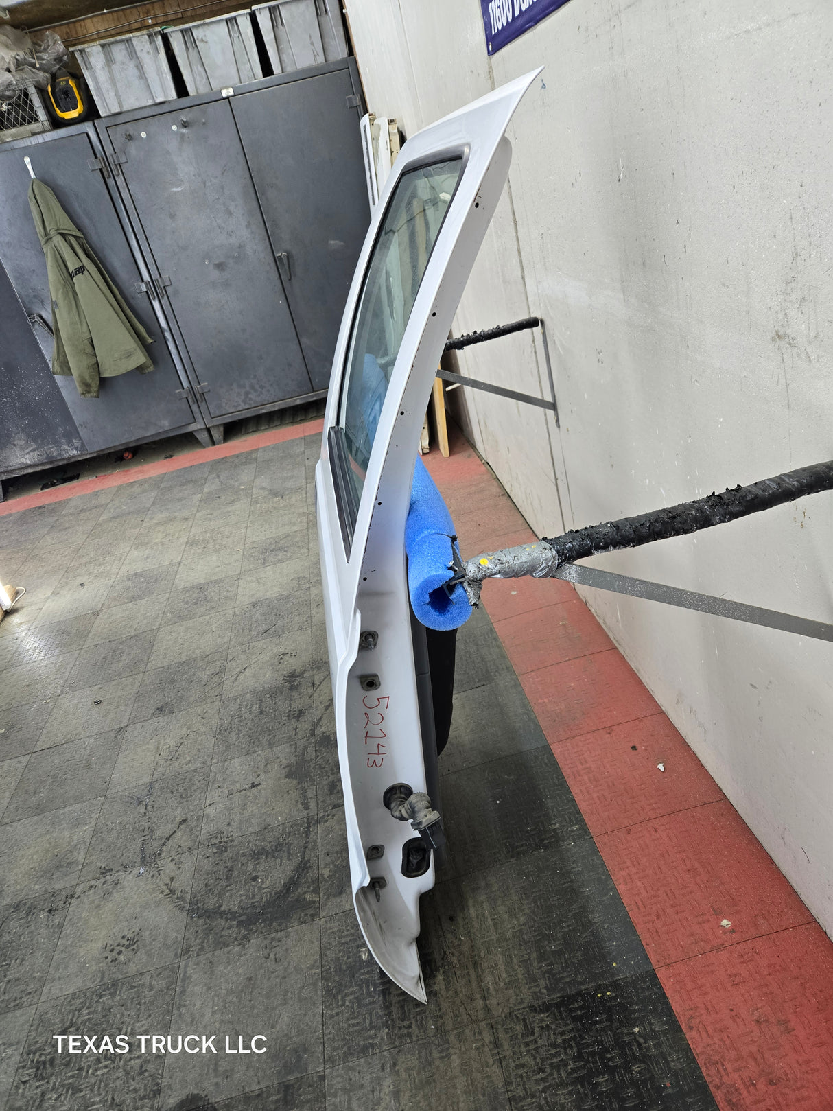 1999-2016 Ford Super Duty F250 F350 F450 F550 RH Crew Cab Passenger Side Rear Door