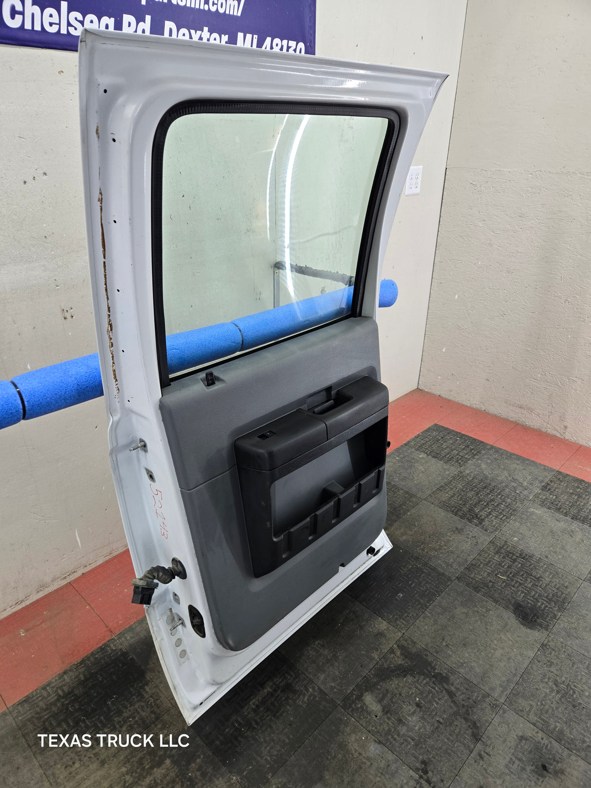 1999-2016 Ford Super Duty F250 F350 F450 F550 RH Crew Cab Passenger Side Rear Door