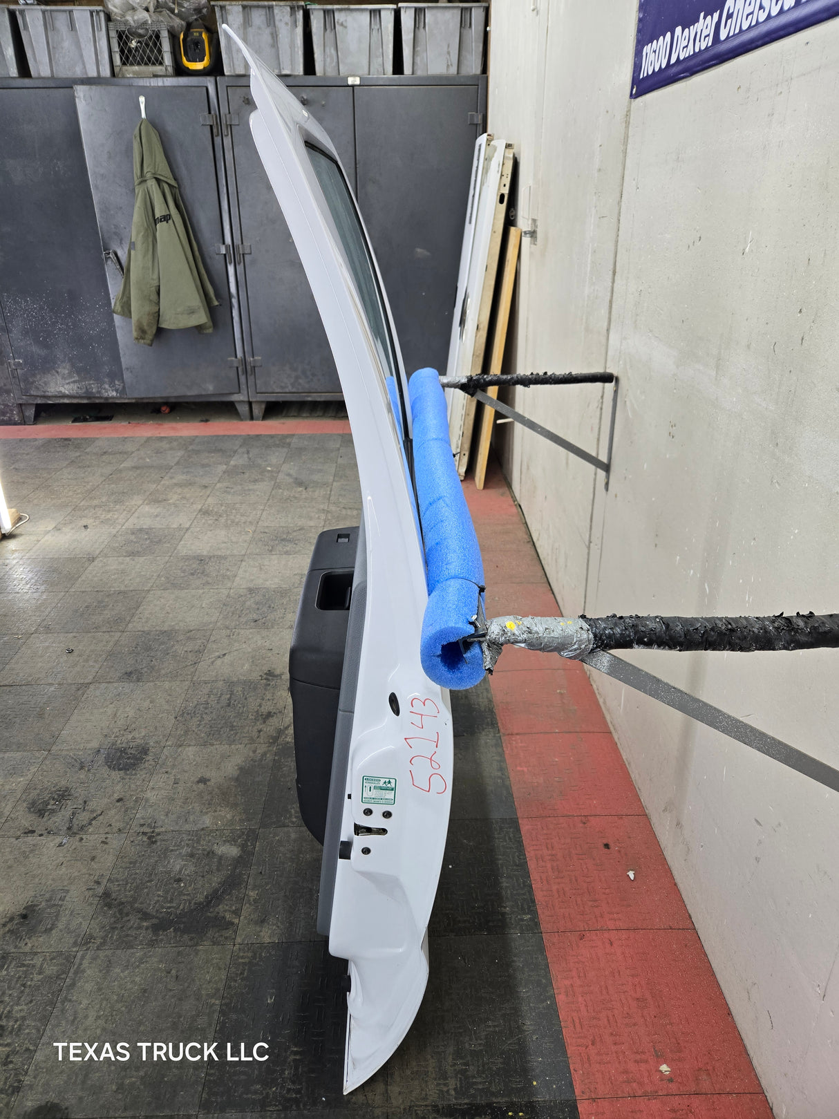 1999-2016 Ford Super Duty F250 F350 F450 F550 RH Crew Cab Passenger Side Rear Door