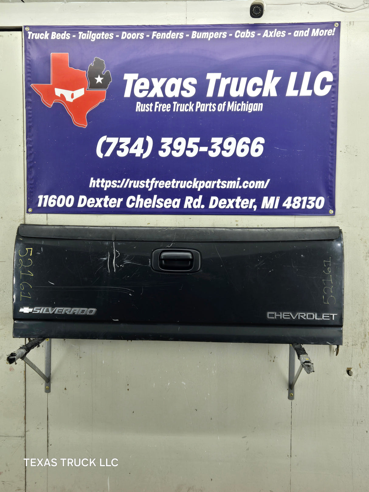1999-2007 Chevrolet Silverado / GMC Sierra 1500 2500 3500 Tailgate