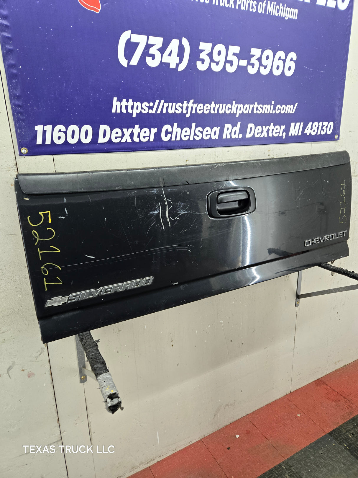 1999-2007 Chevrolet Silverado / GMC Sierra 1500 2500 3500 Tailgate