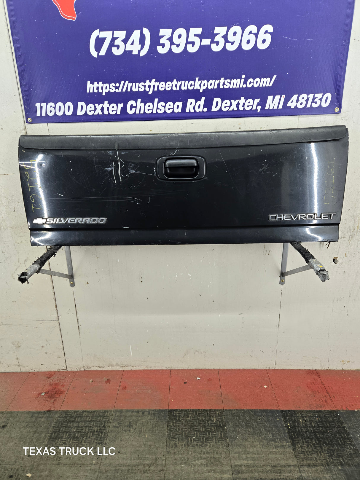 1999-2007 Chevrolet Silverado / GMC Sierra 1500 2500 3500 Tailgate