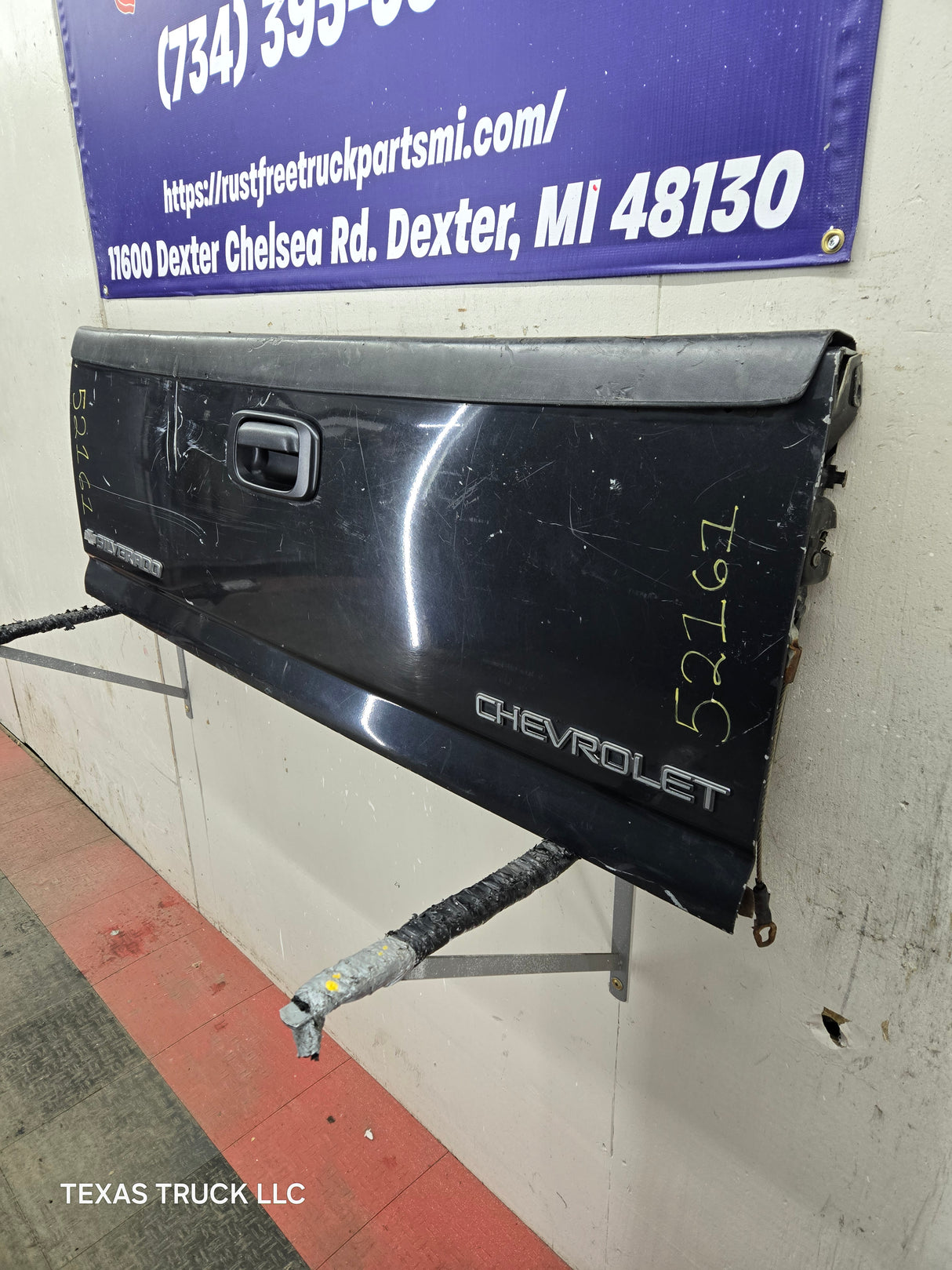 1999-2007 Chevrolet Silverado / GMC Sierra 1500 2500 3500 Tailgate