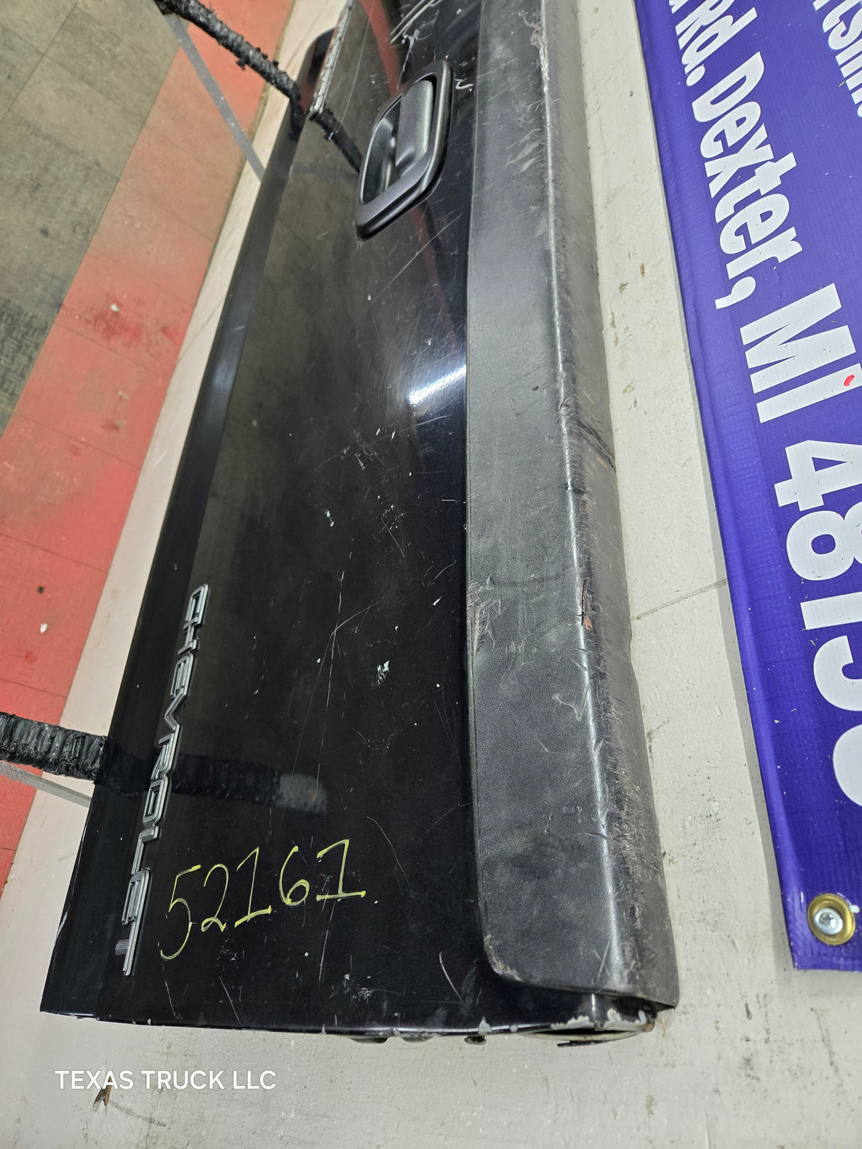 1999-2007 Chevrolet Silverado / GMC Sierra 1500 2500 3500 Tailgate