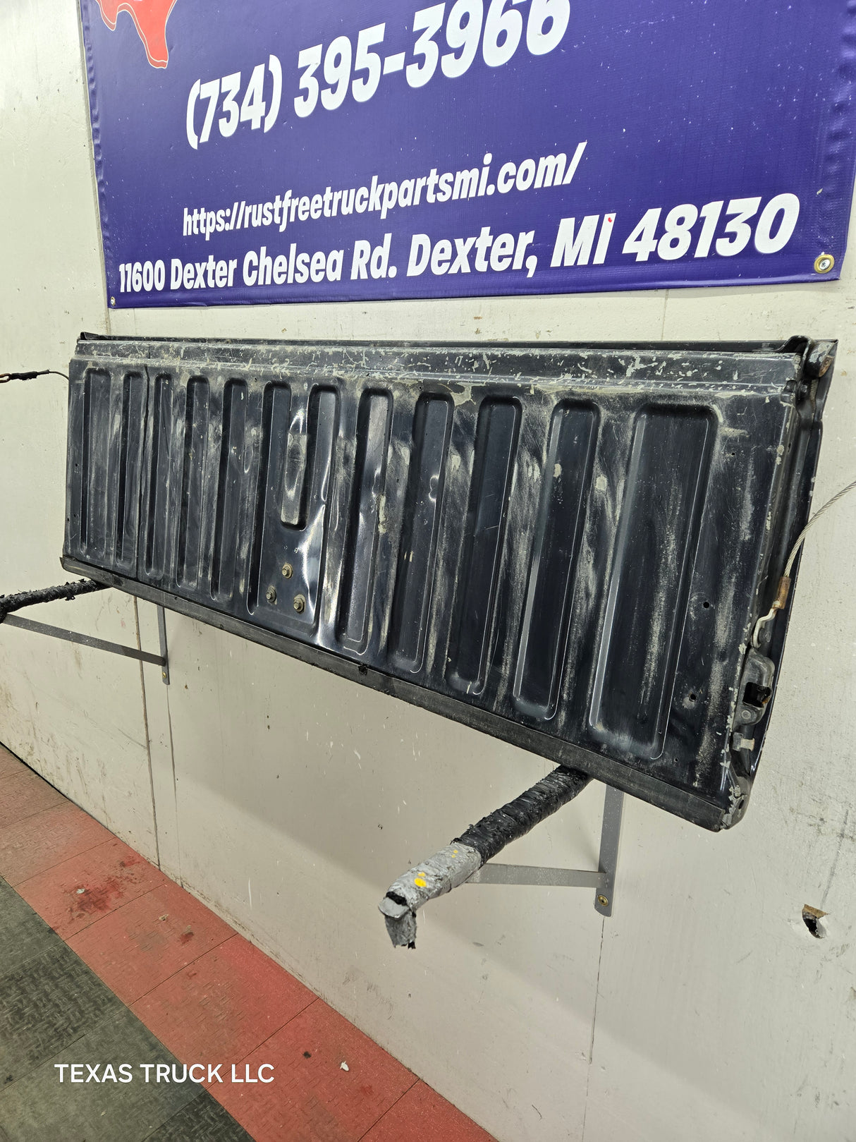 1999-2007 Chevrolet Silverado / GMC Sierra 1500 2500 3500 Tailgate