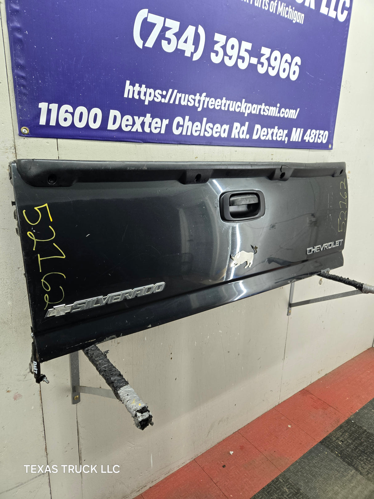 1999-2007 Chevrolet Silverado / GMC Sierra 1500 2500 3500 Tailgate