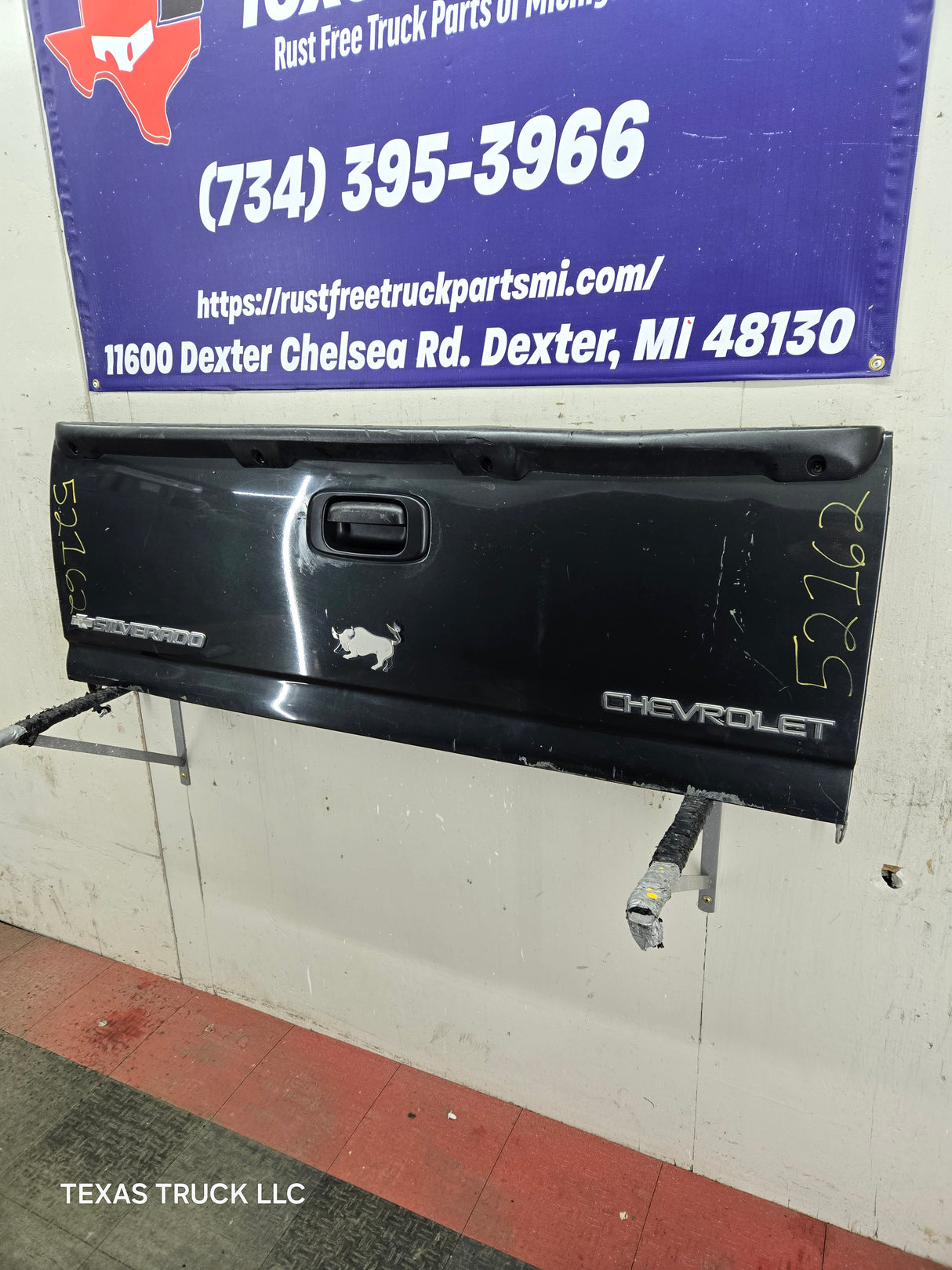 1999-2007 Chevrolet Silverado / GMC Sierra 1500 2500 3500 Tailgate