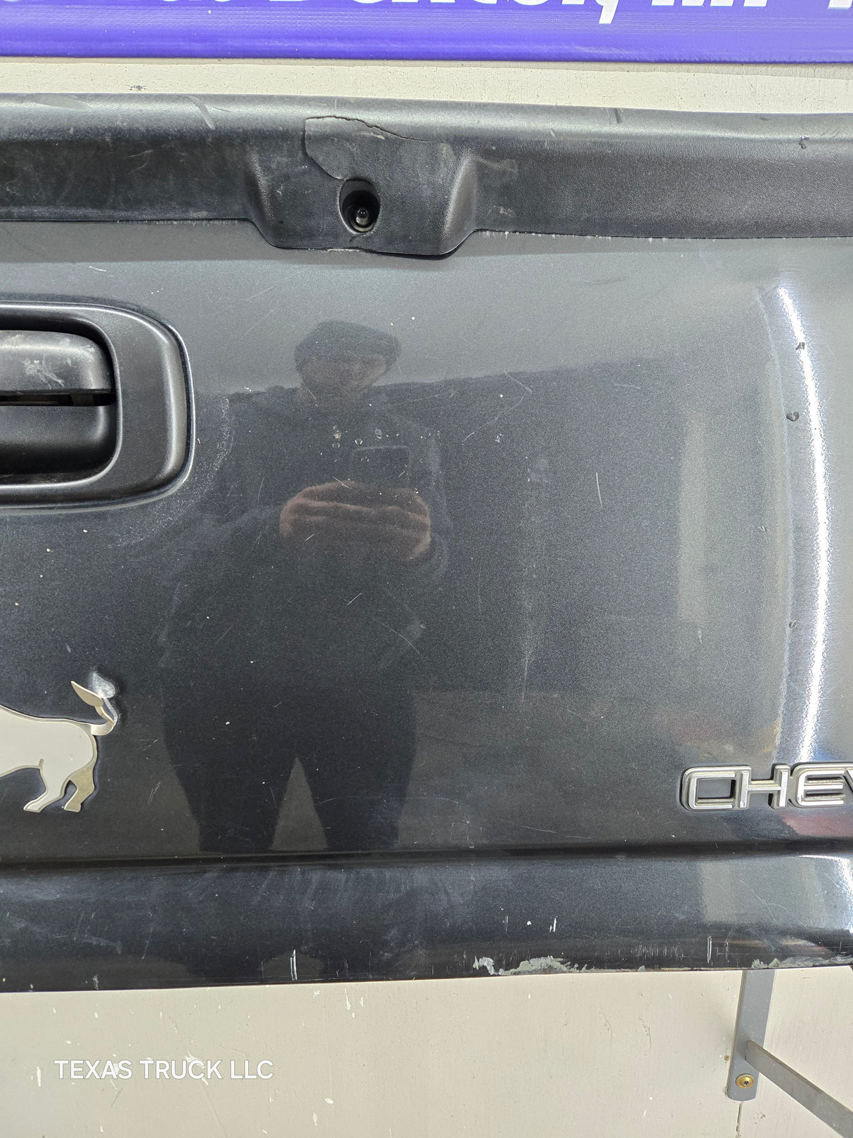 1999-2007 Chevrolet Silverado / GMC Sierra 1500 2500 3500 Tailgate