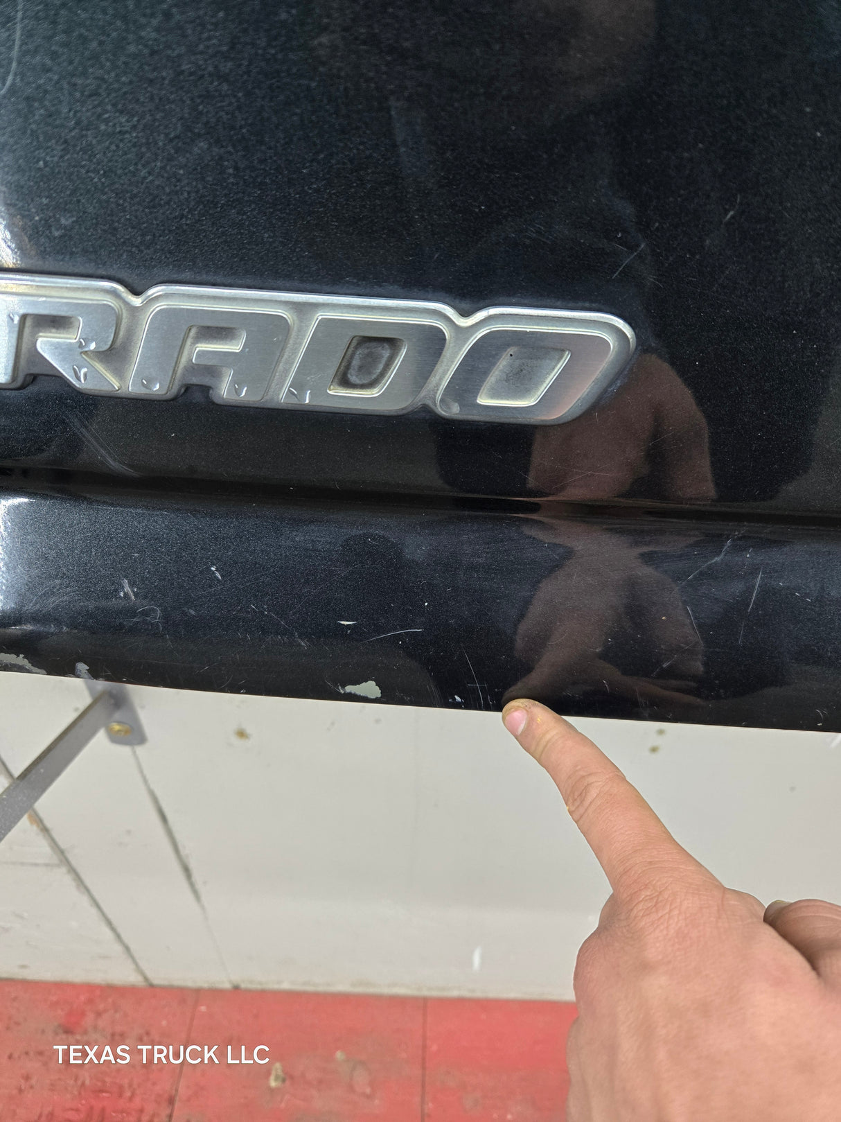 1999-2007 Chevrolet Silverado / GMC Sierra 1500 2500 3500 Tailgate