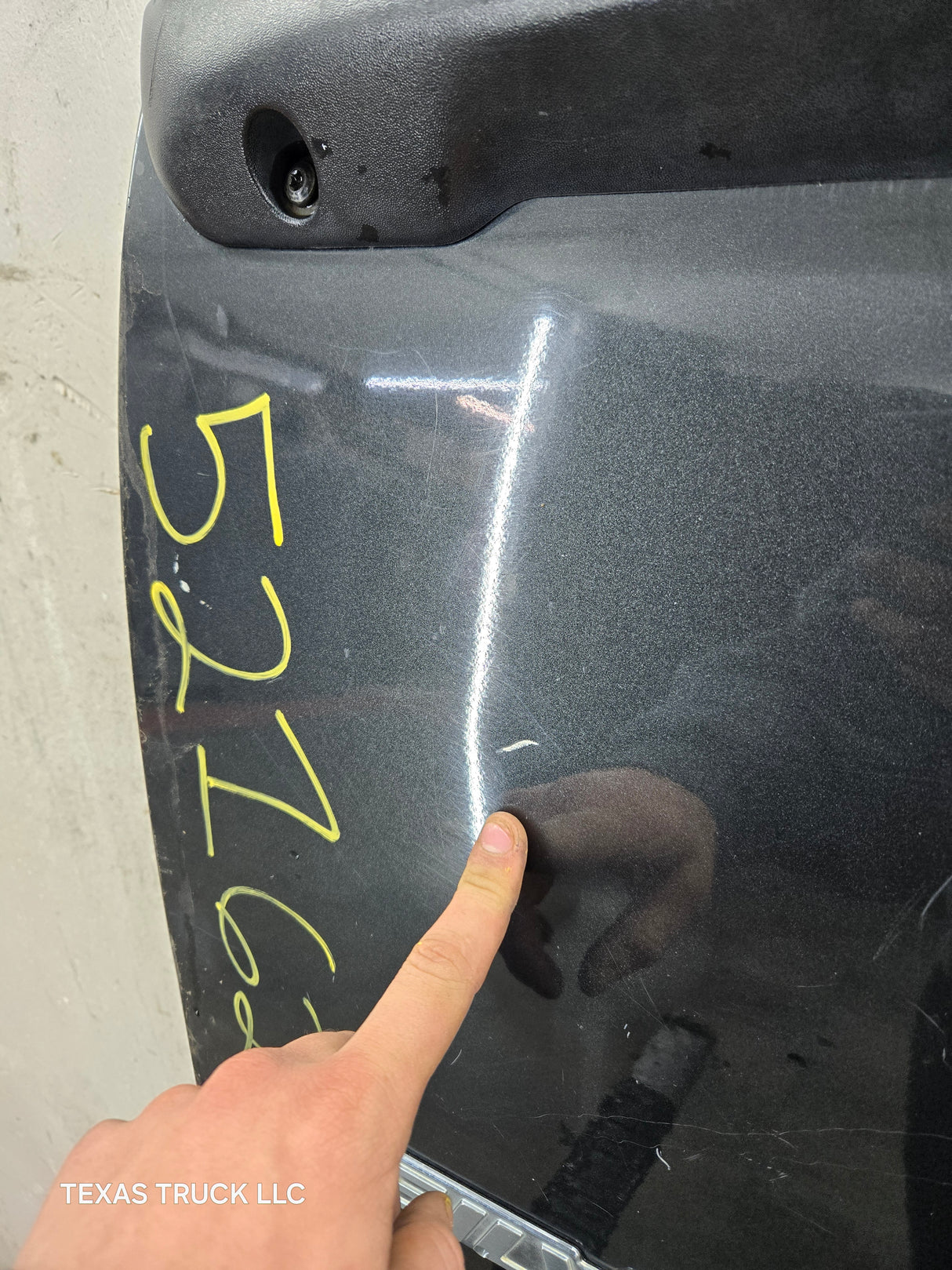 1999-2007 Chevrolet Silverado / GMC Sierra 1500 2500 3500 Tailgate