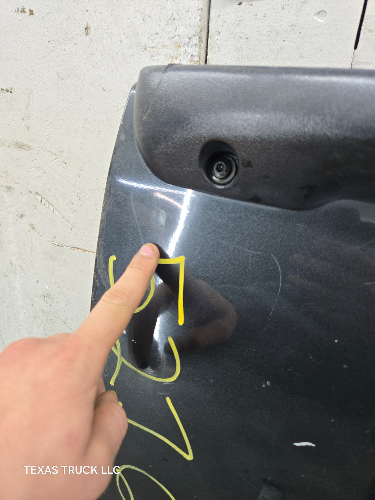 1999-2007 Chevrolet Silverado / GMC Sierra 1500 2500 3500 Tailgate