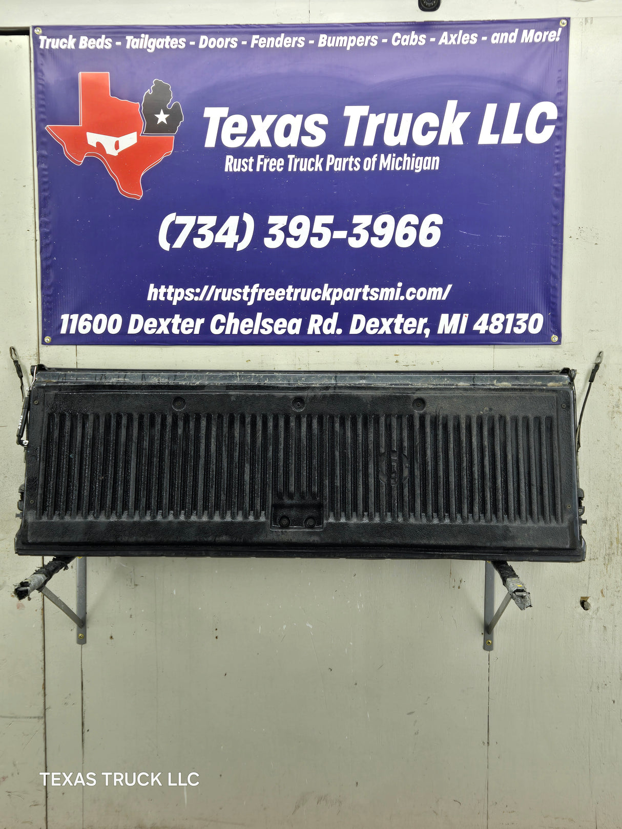 1999-2007 Chevrolet Silverado / GMC Sierra 1500 2500 3500 Tailgate