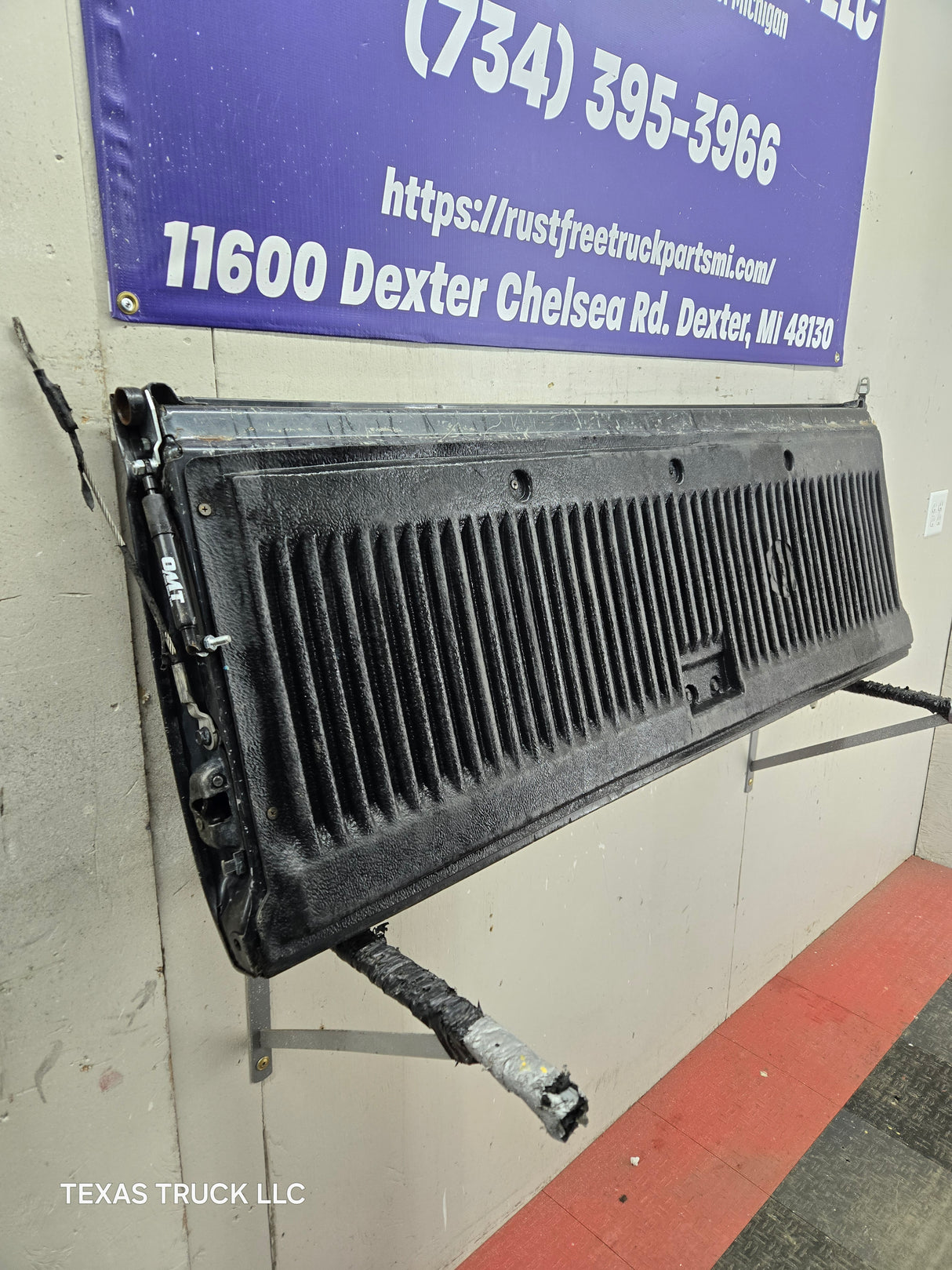 1999-2007 Chevrolet Silverado / GMC Sierra 1500 2500 3500 Tailgate