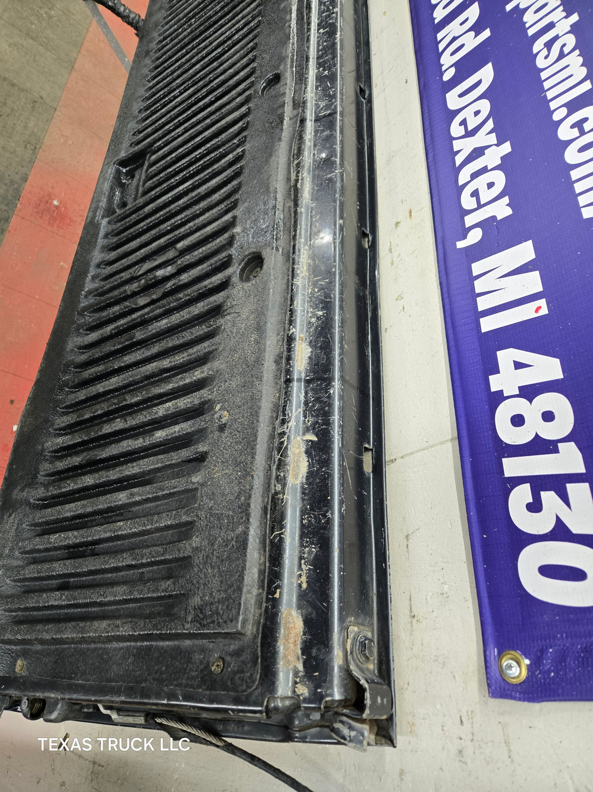 1999-2007 Chevrolet Silverado / GMC Sierra 1500 2500 3500 Tailgate