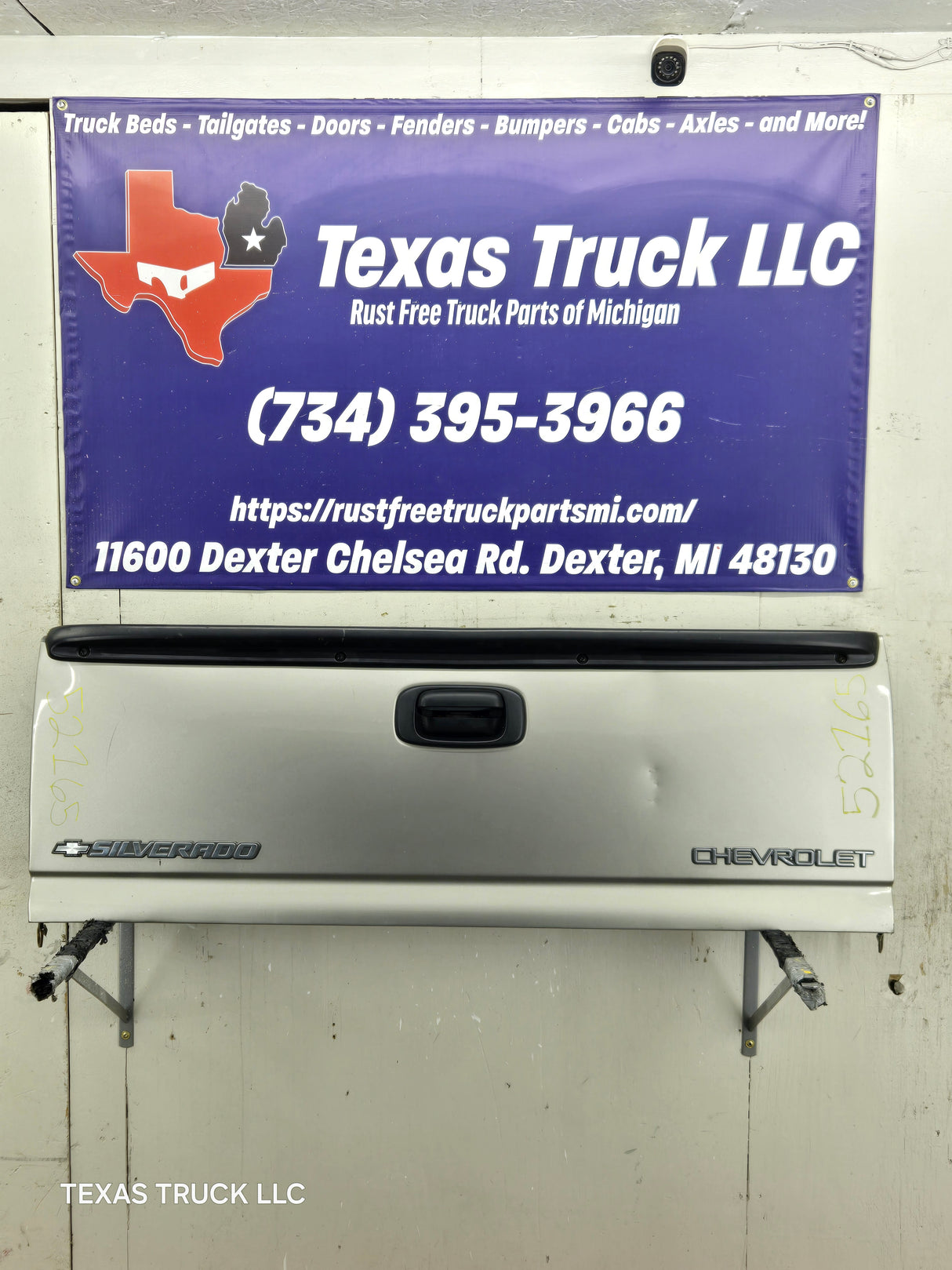 1999-2007 Chevrolet Silverado / GMC Sierra 1500 2500 3500 Tailgate