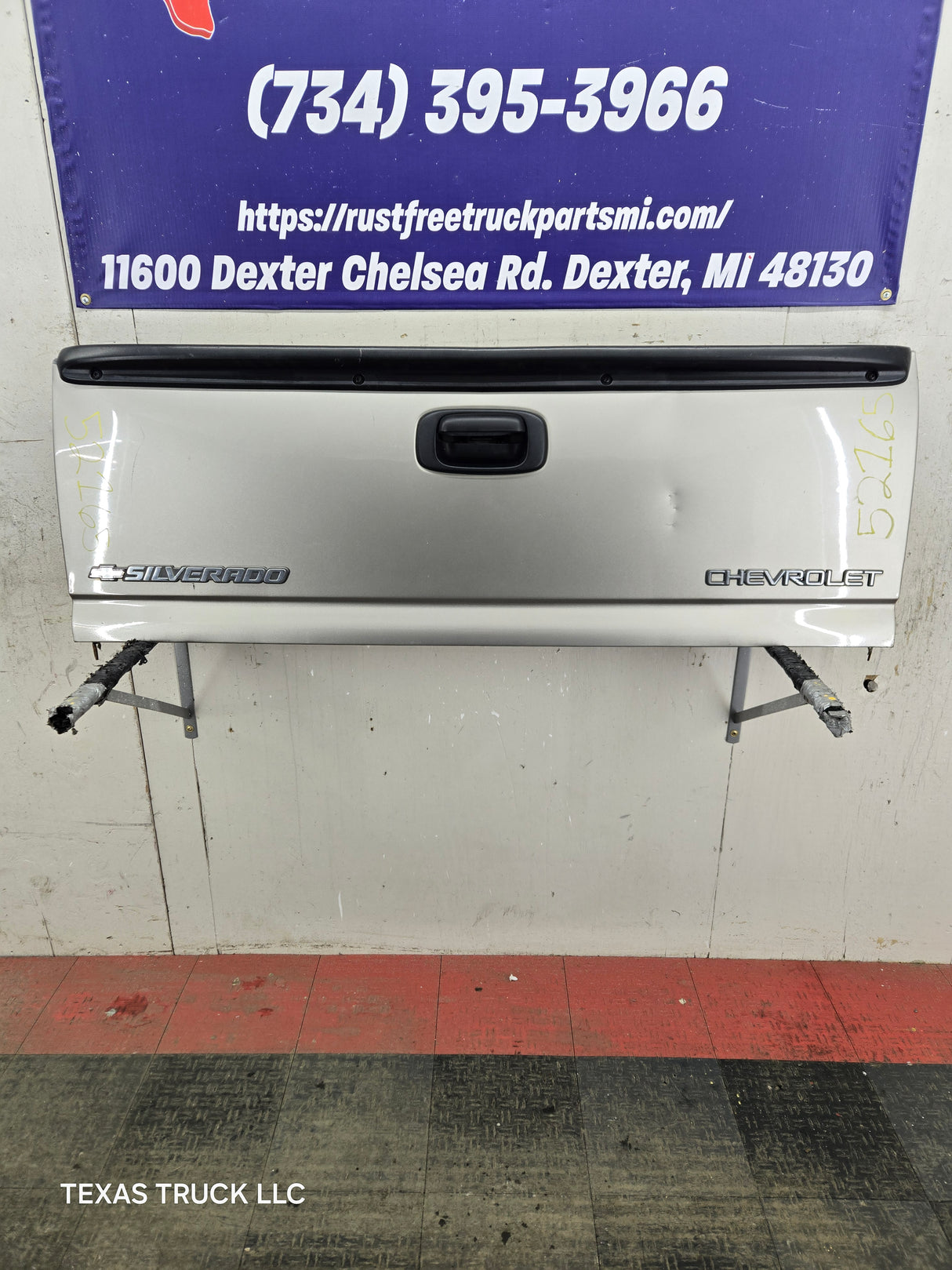 1999-2007 Chevrolet Silverado / GMC Sierra 1500 2500 3500 Tailgate