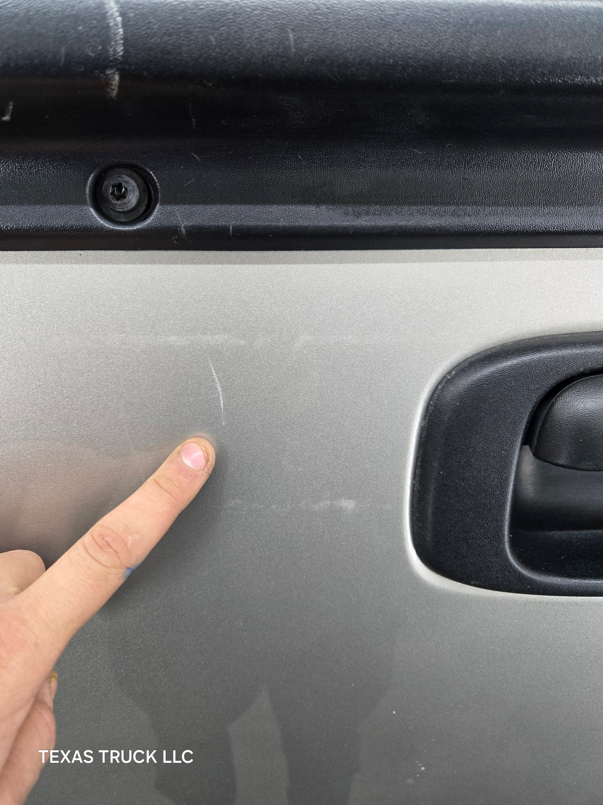 1999-2007 Chevrolet Silverado / GMC Sierra 1500 2500 3500 Tailgate