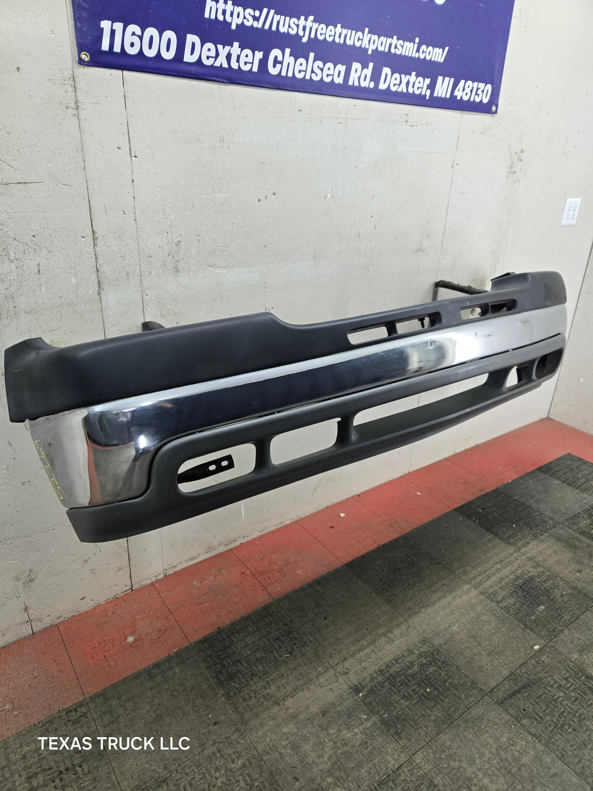 1999-2002 Chevrolet Silverado 2500HD 3500 Front Bumper