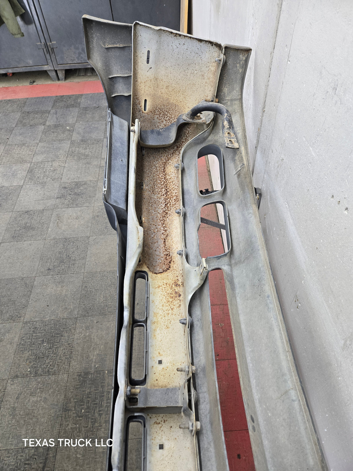 1999-2002 Chevrolet Silverado 2500HD 3500 Front Bumper