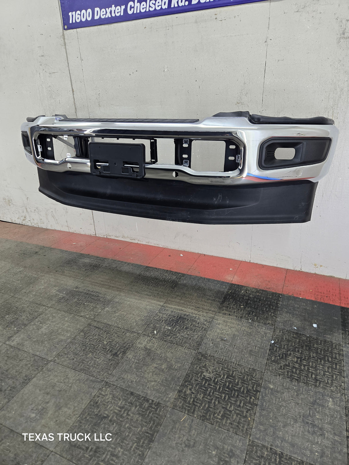 2023-2025 Ford Super Duty F250 F350 Front Bumper With Park Aid Sensor Holes