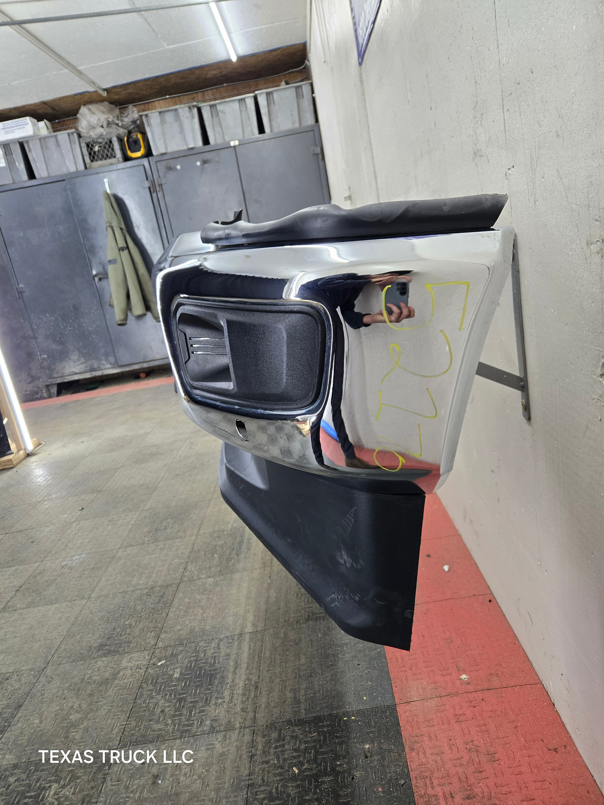 2023-2025 Ford Super Duty F250 F350 Front Bumper With Park Aid Sensor Holes