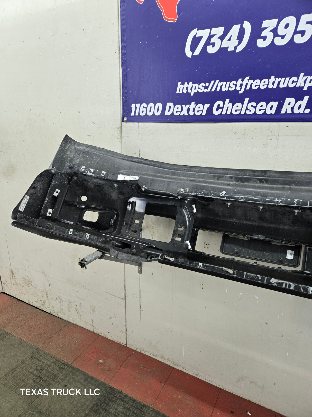 2023-2025 Ford Super Duty F250 F350 Front Bumper With Park Aid Sensor Holes