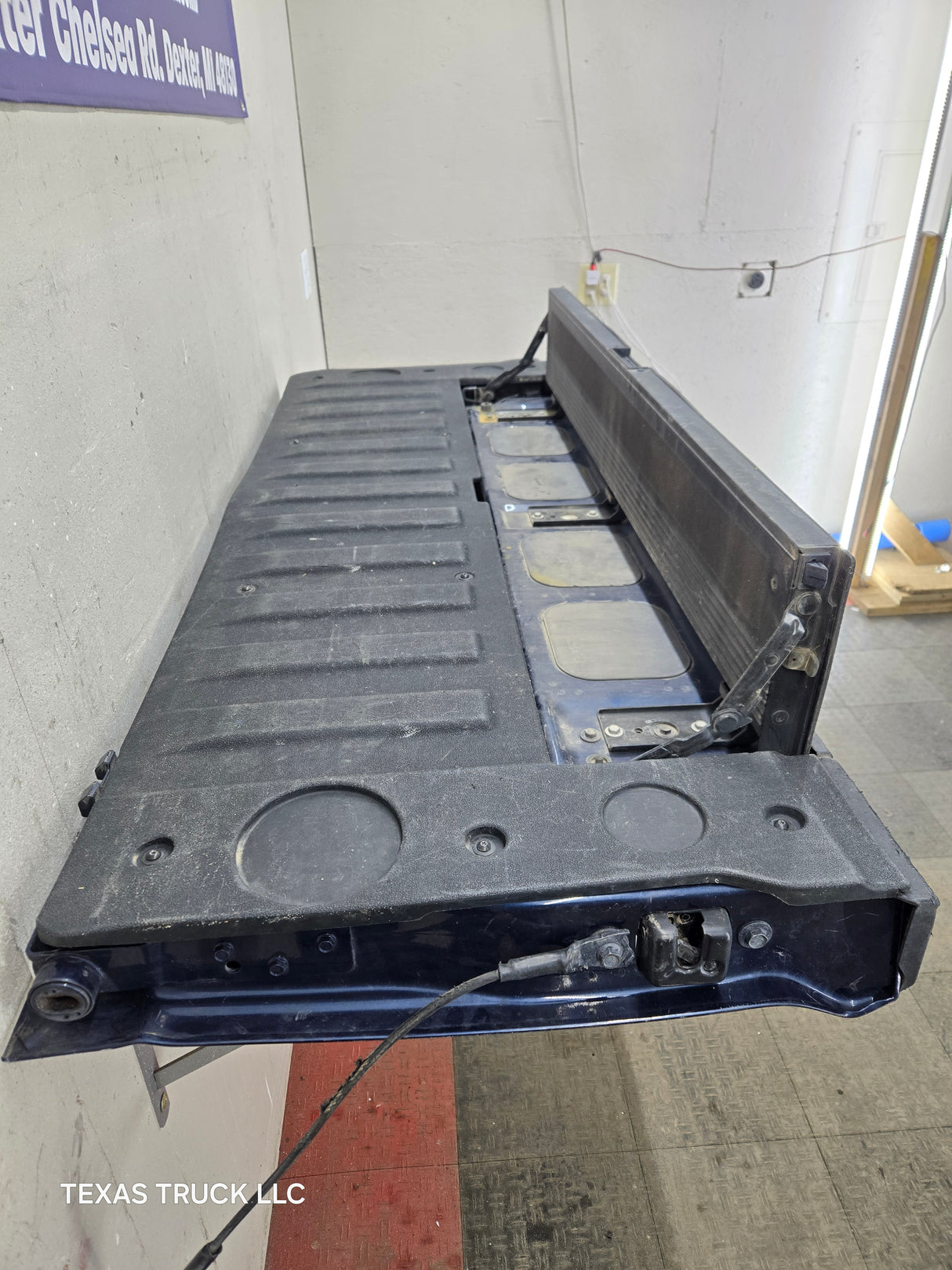 2019-2025 GMC Sierra / Chevrolet Silverado 2500 3500 HD Multipro Tailgate