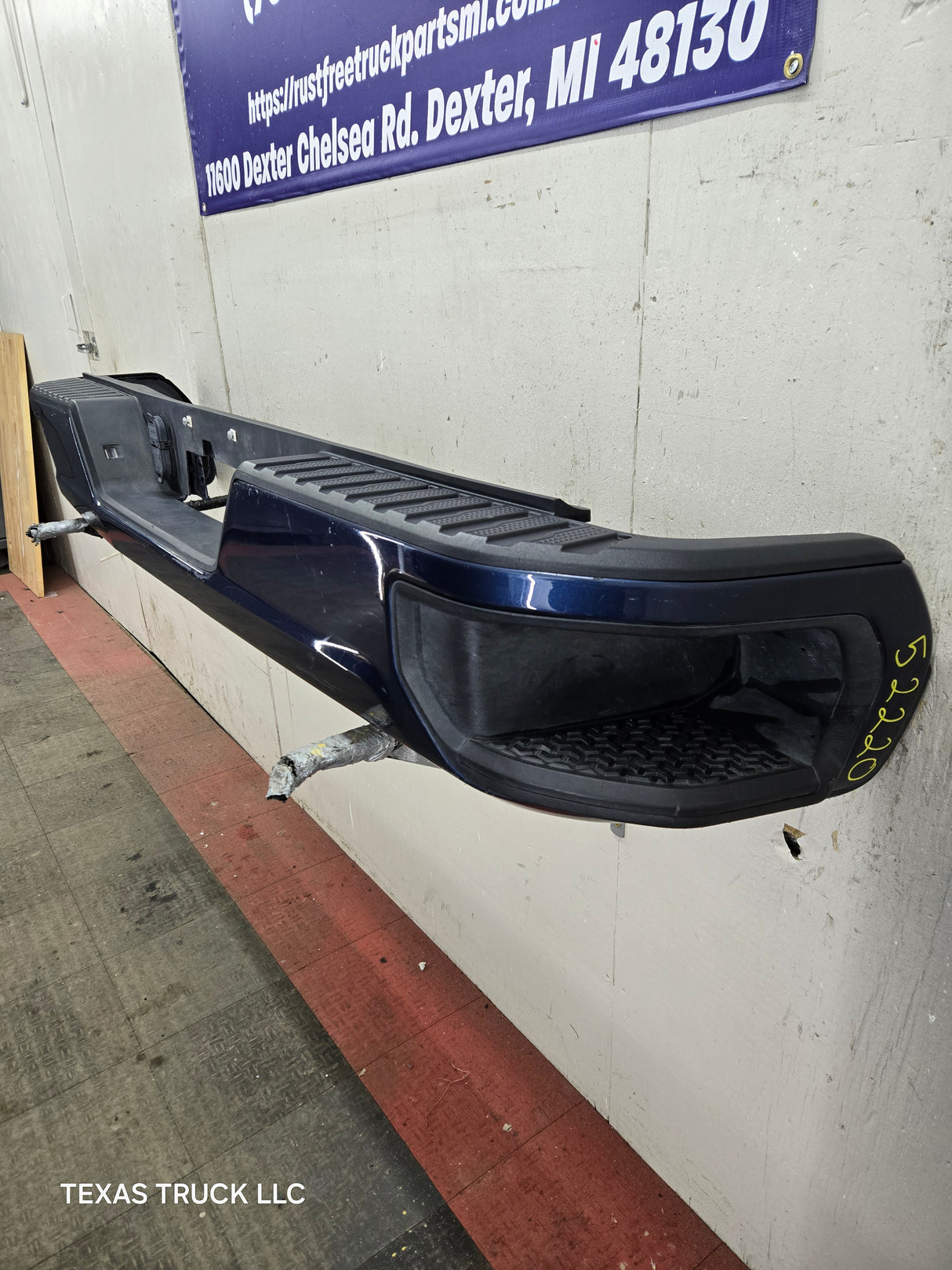 2019-2025 Chevrolet Silverado / GMC Sierra 2500 3500 HD Rear Bumper